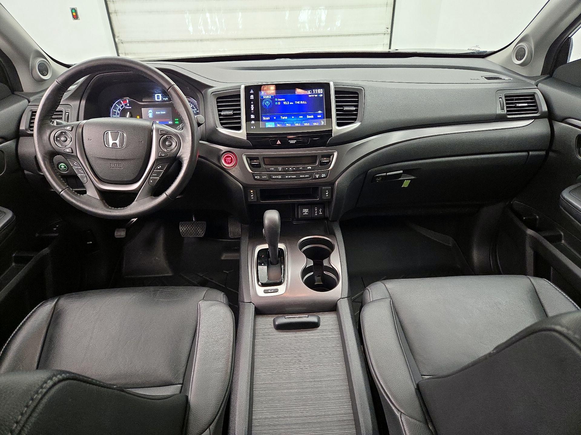 Thumbnail: 2018 Honda Pilot - 9