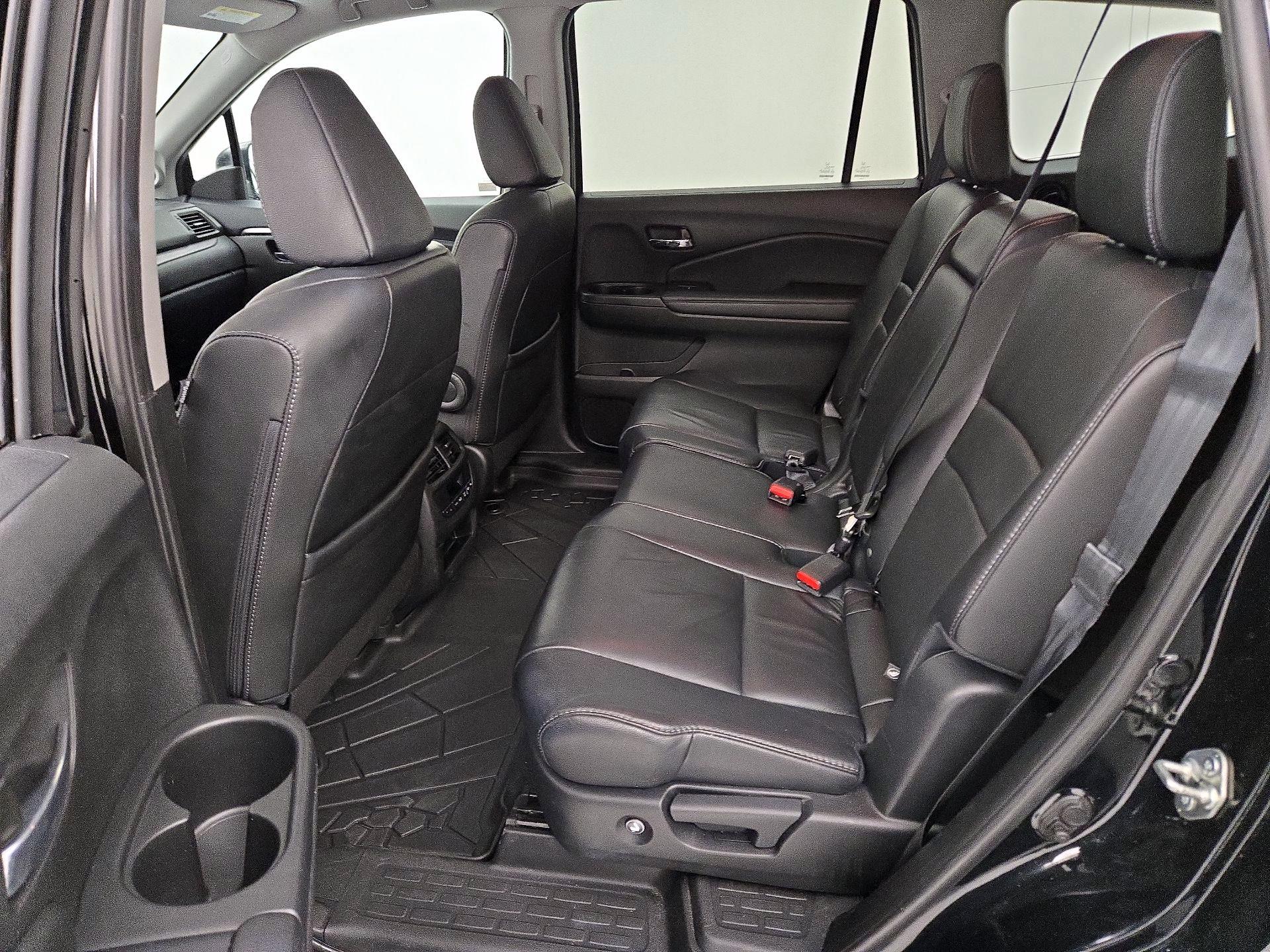 Thumbnail: 2018 Honda Pilot - 20