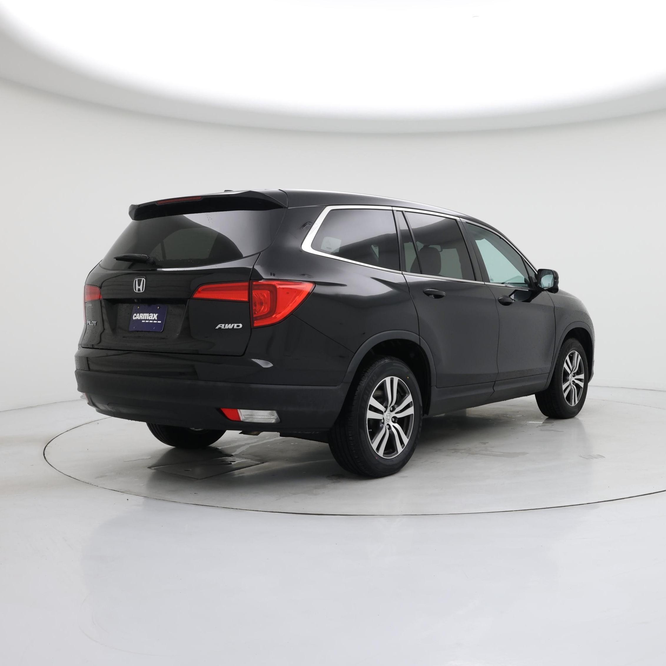 Thumbnail: 2018 Honda Pilot - 8