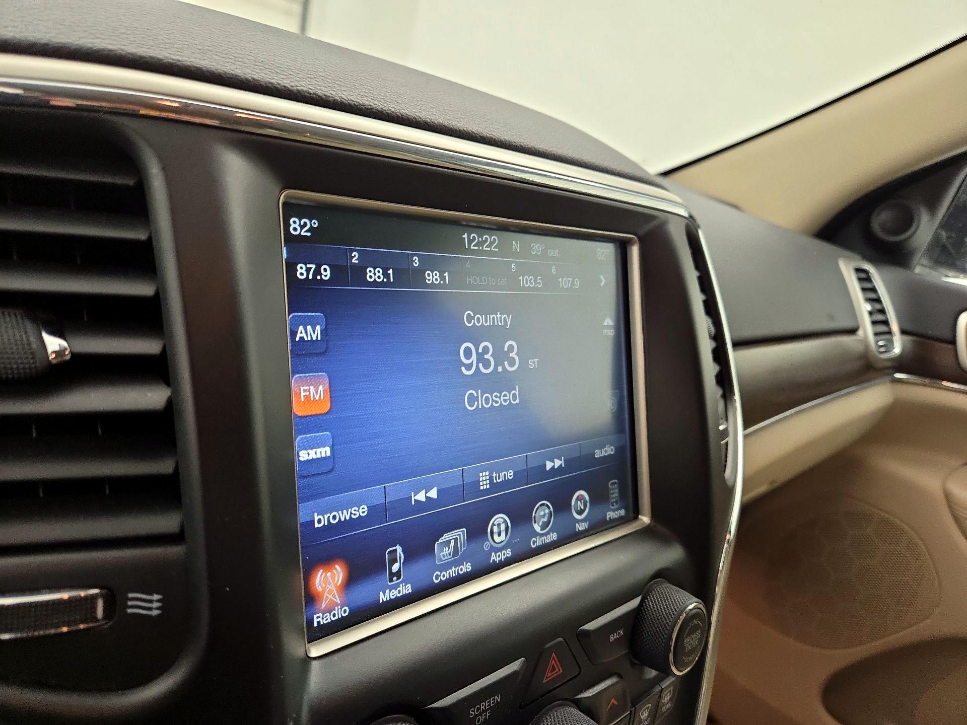 Thumbnail: 2015 Jeep Grand Cherokee - 16