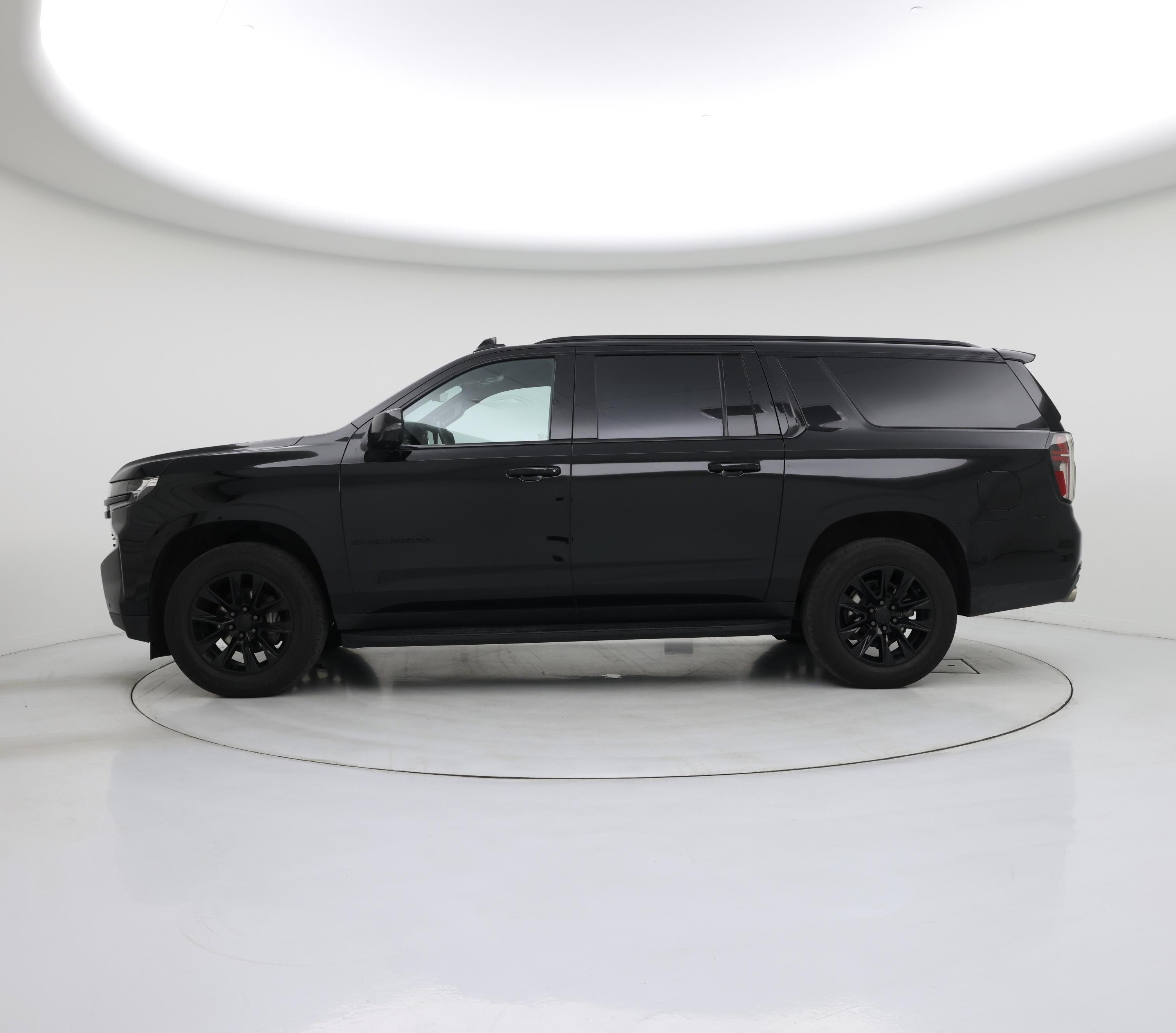 Thumbnail: 2023 Chevrolet Suburban - 3