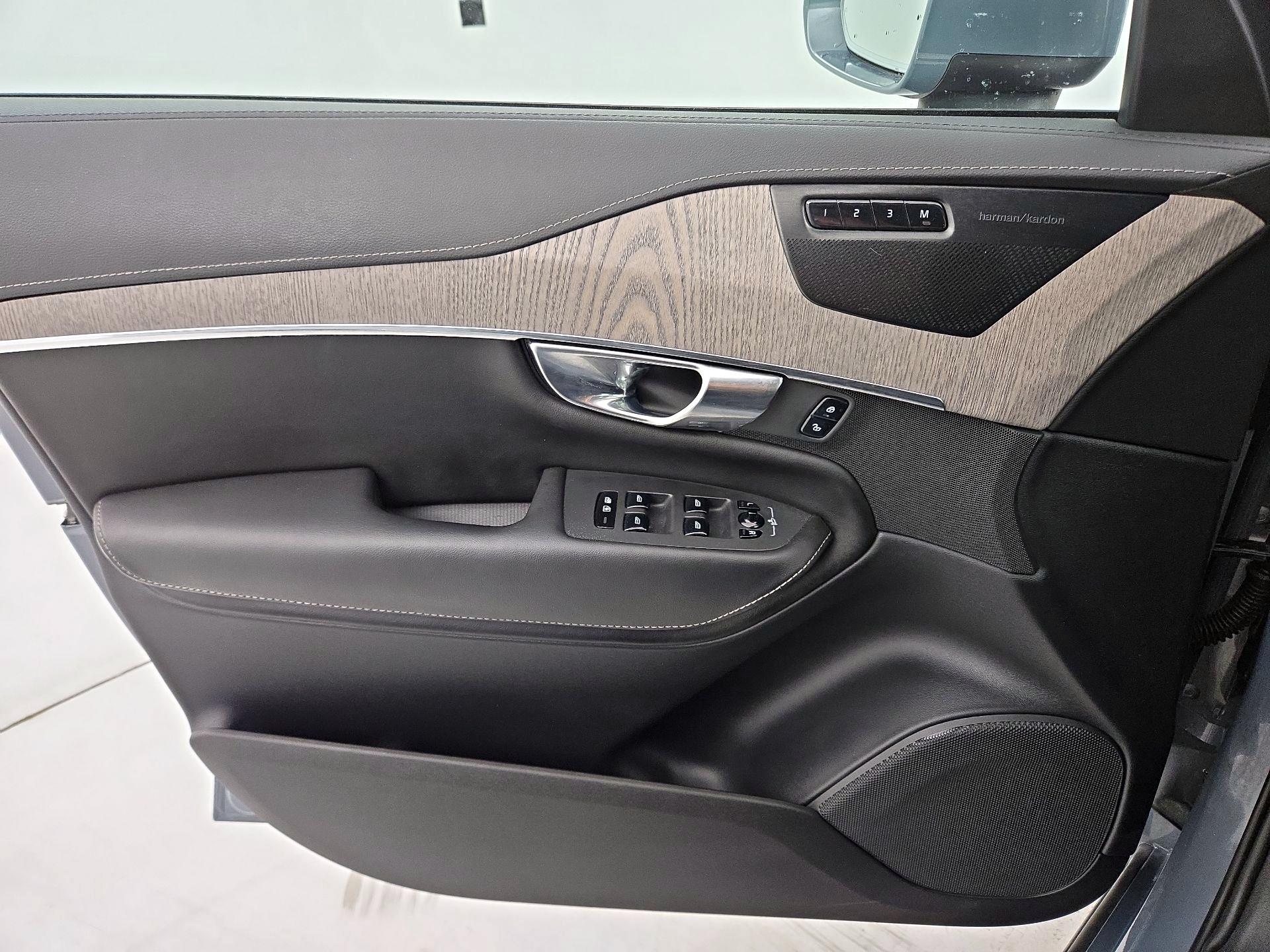 Thumbnail: 2023 Volvo XC90 - 12