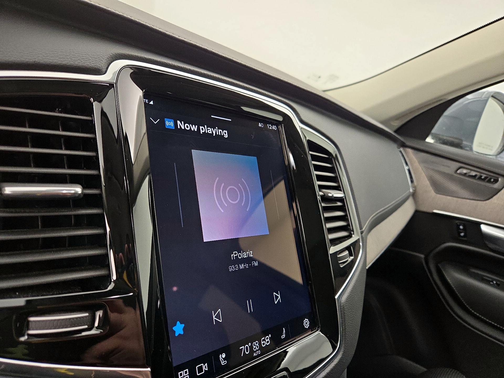 Thumbnail: 2023 Volvo XC90 - 15