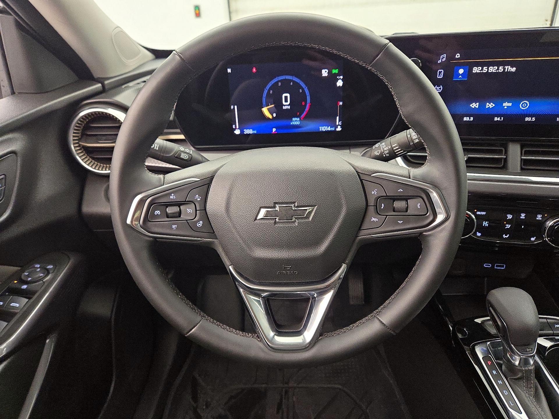 Thumbnail: 2025 Chevrolet Trax - 10