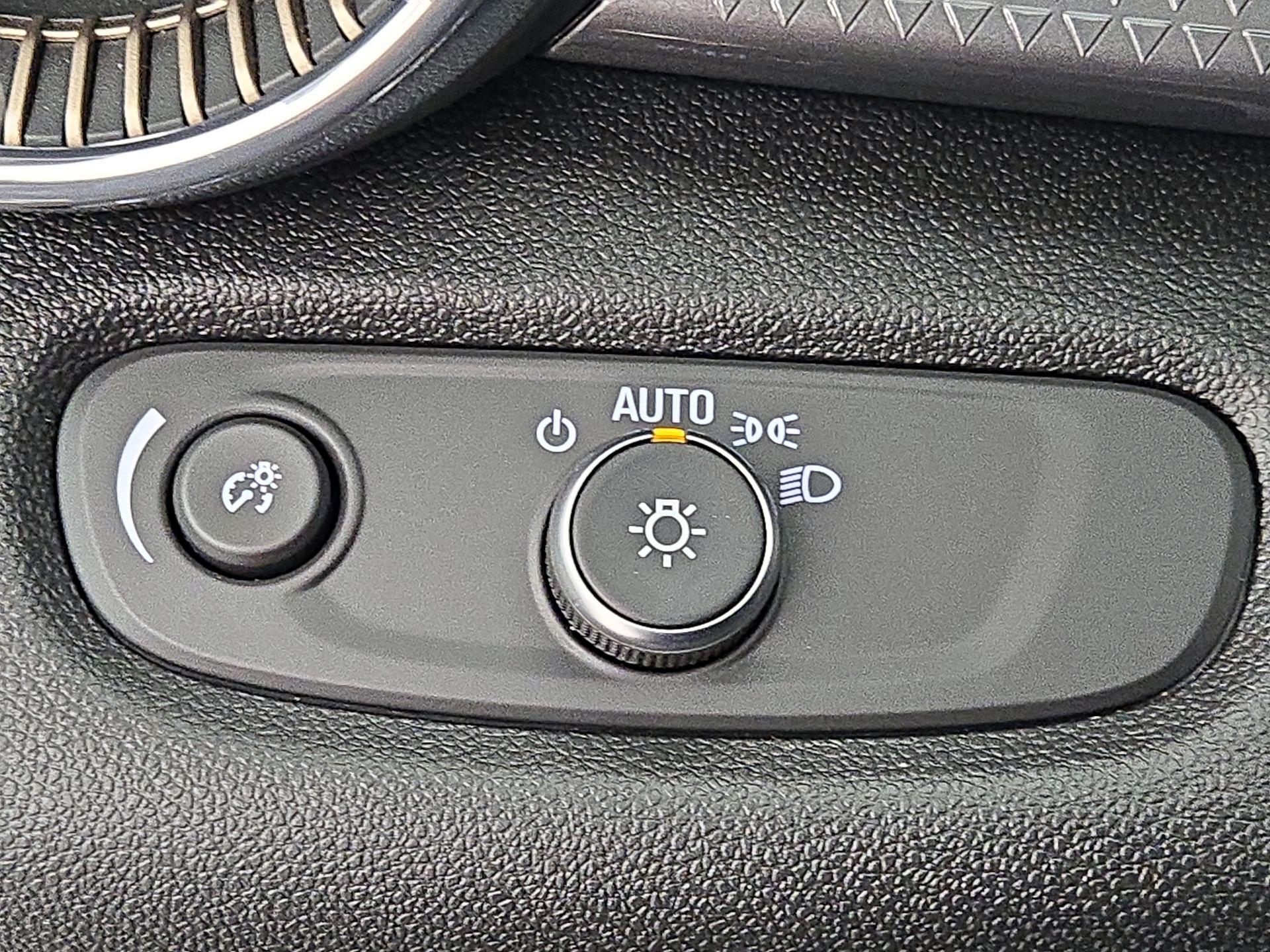 Thumbnail: 2025 Chevrolet Trax - 13