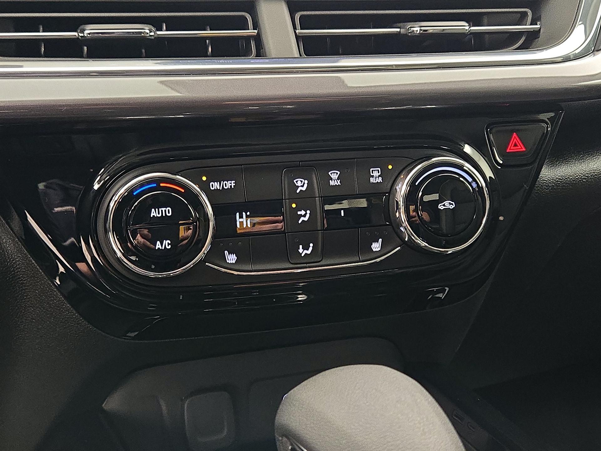 Thumbnail: 2025 Chevrolet Trax - 16