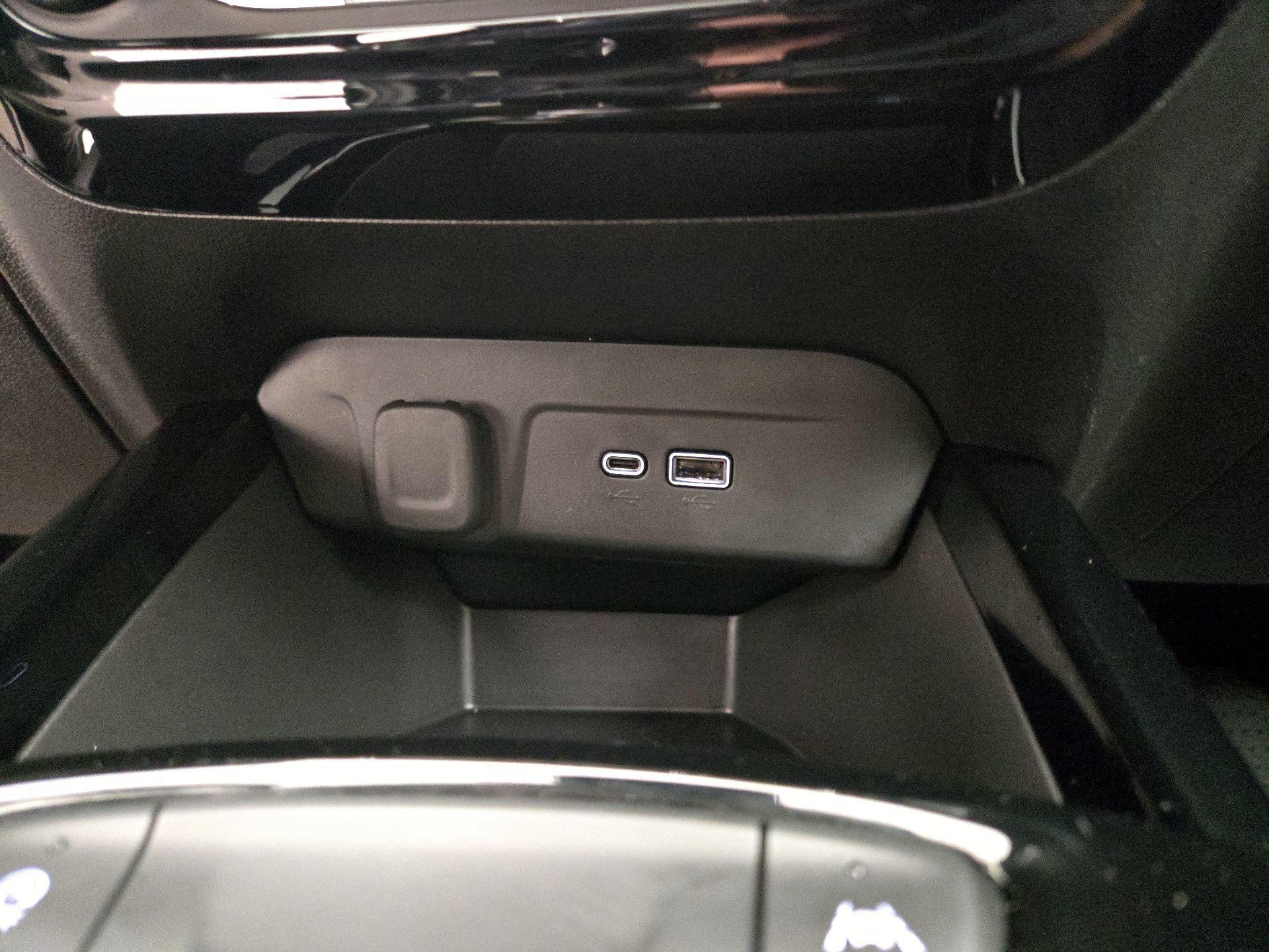 Thumbnail: 2025 Chevrolet Trax - 18