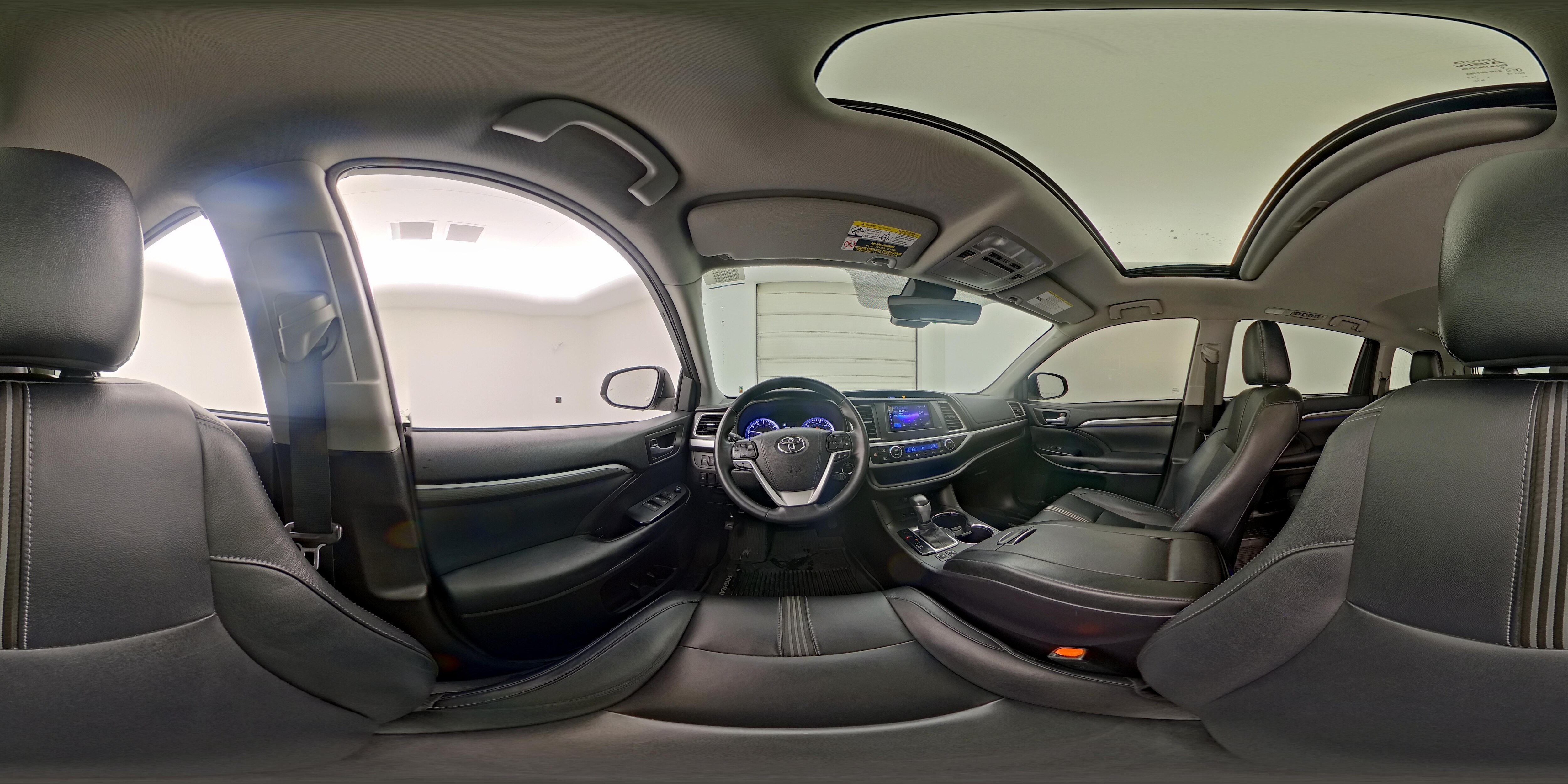 2018 Toyota Highlander SE - Photo 29