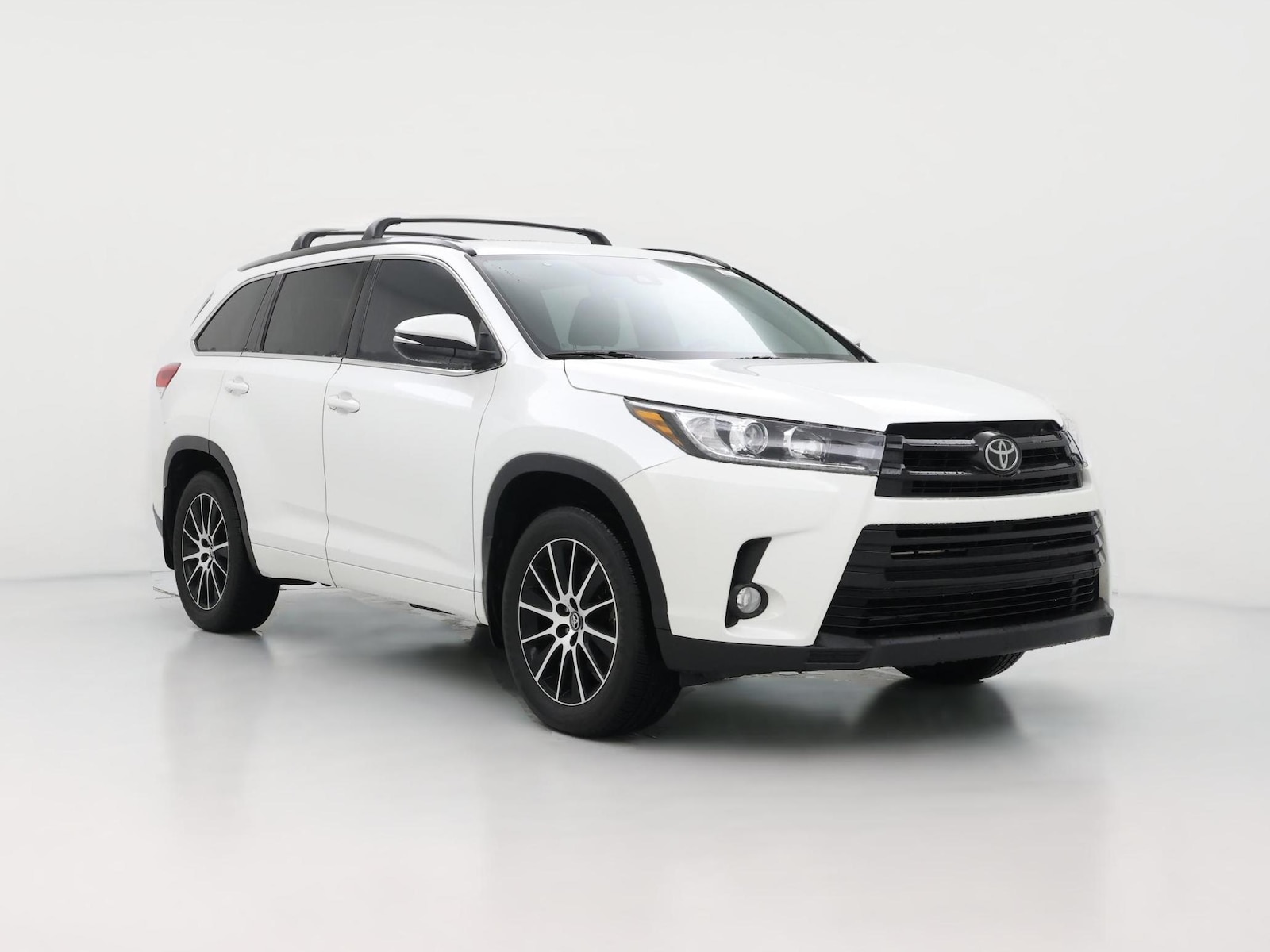 2018 Toyota Highlander SE - Photo 1