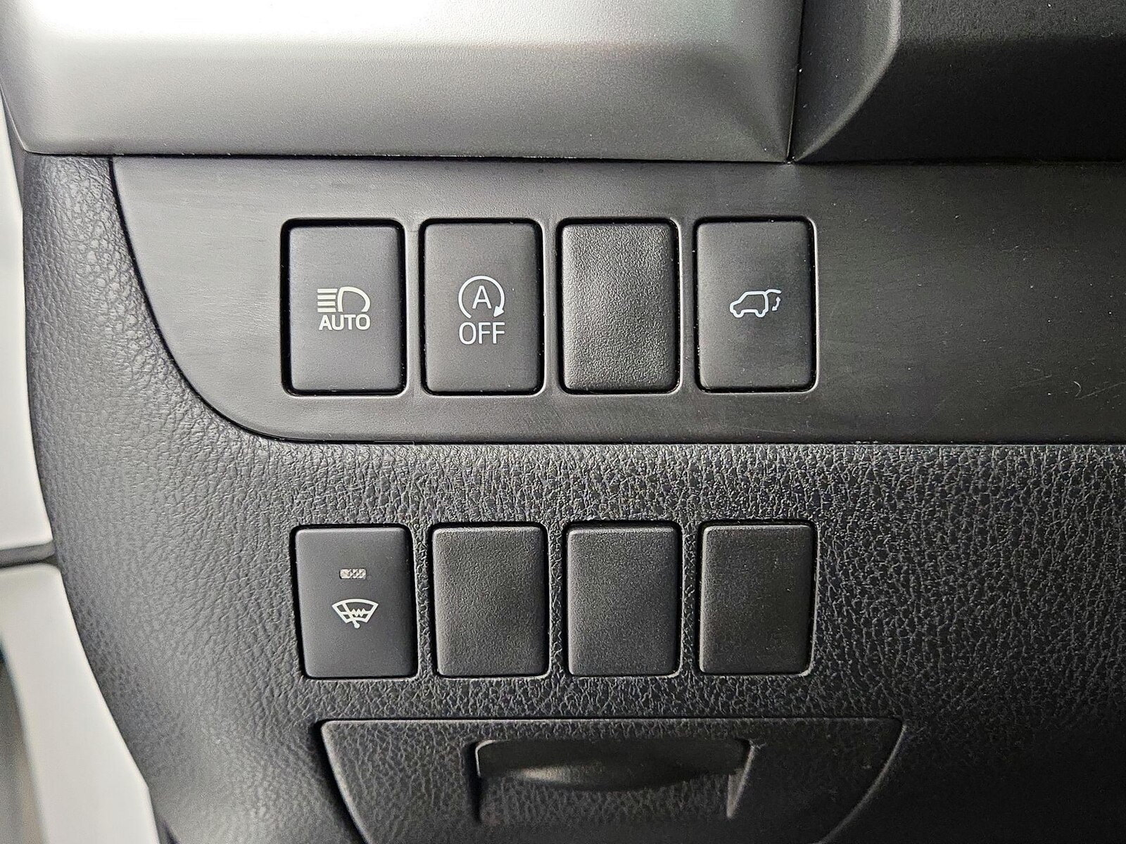 2018 Toyota Highlander SE - Photo 14