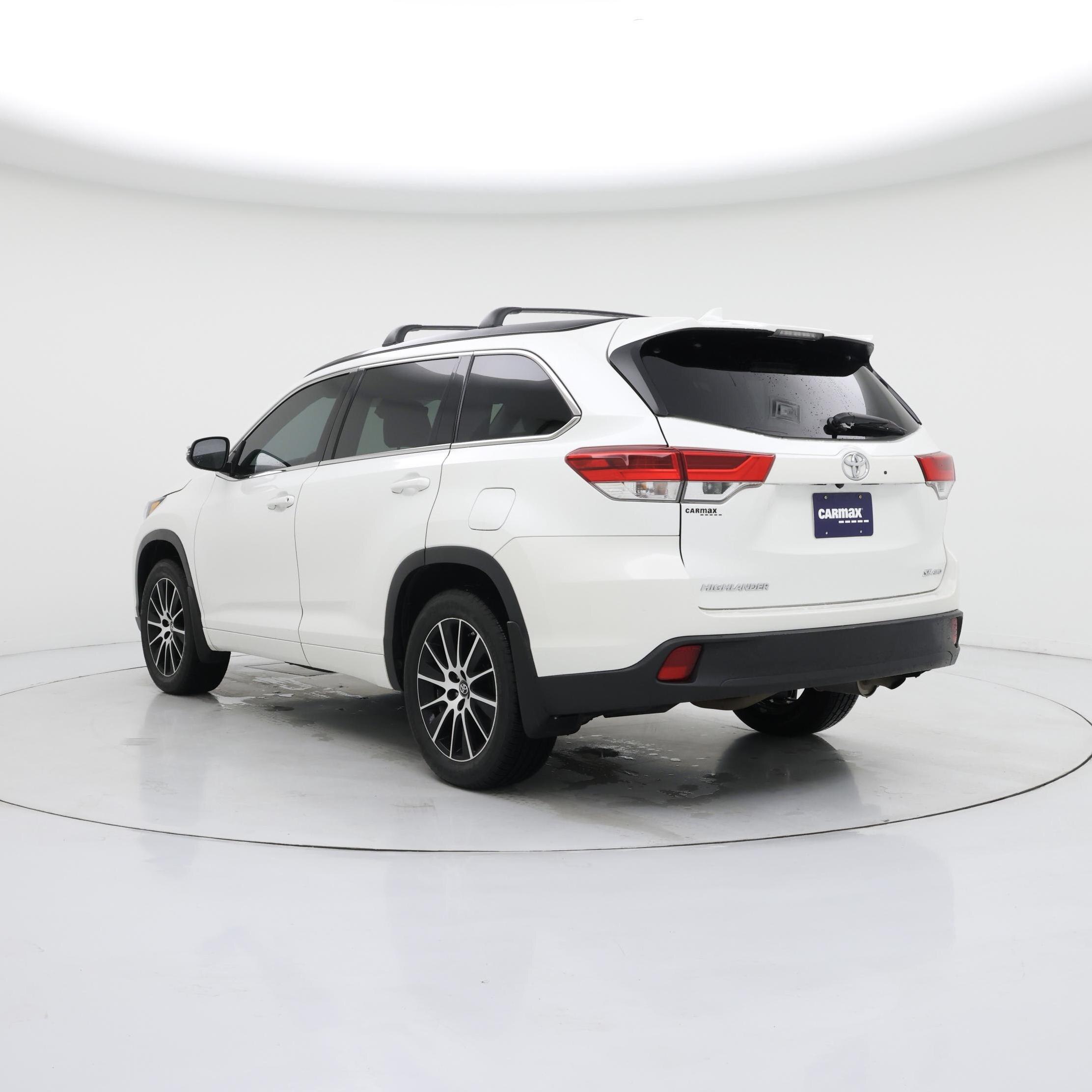 Thumbnail: 2018 Toyota Highlander - 2