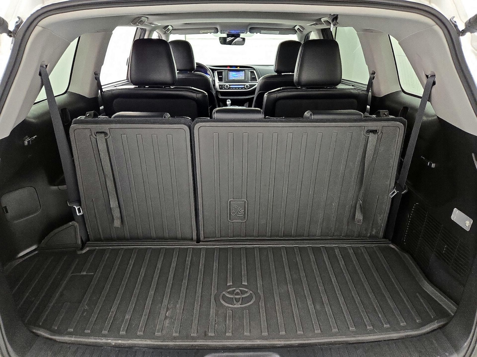 2018 Toyota Highlander SE - Photo 23