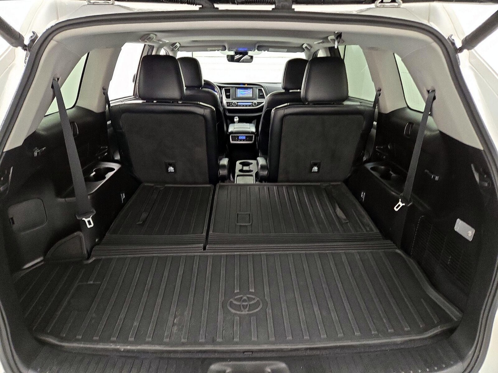 2018 Toyota Highlander SE - Photo 24