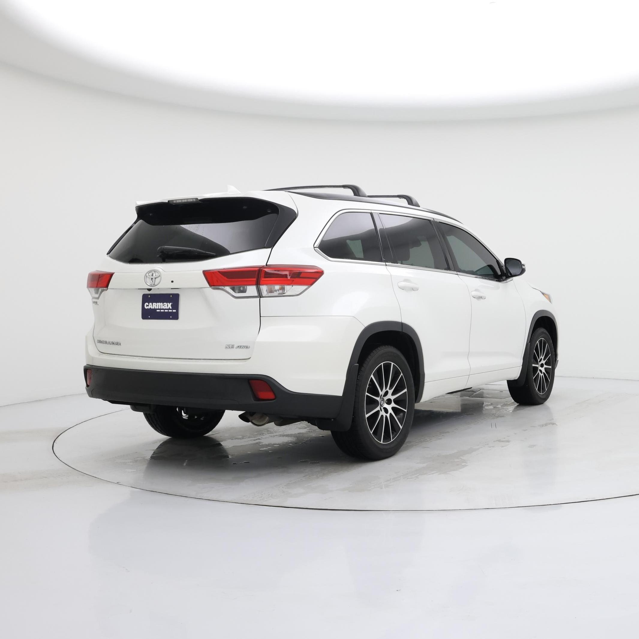 Thumbnail: 2018 Toyota Highlander - 8