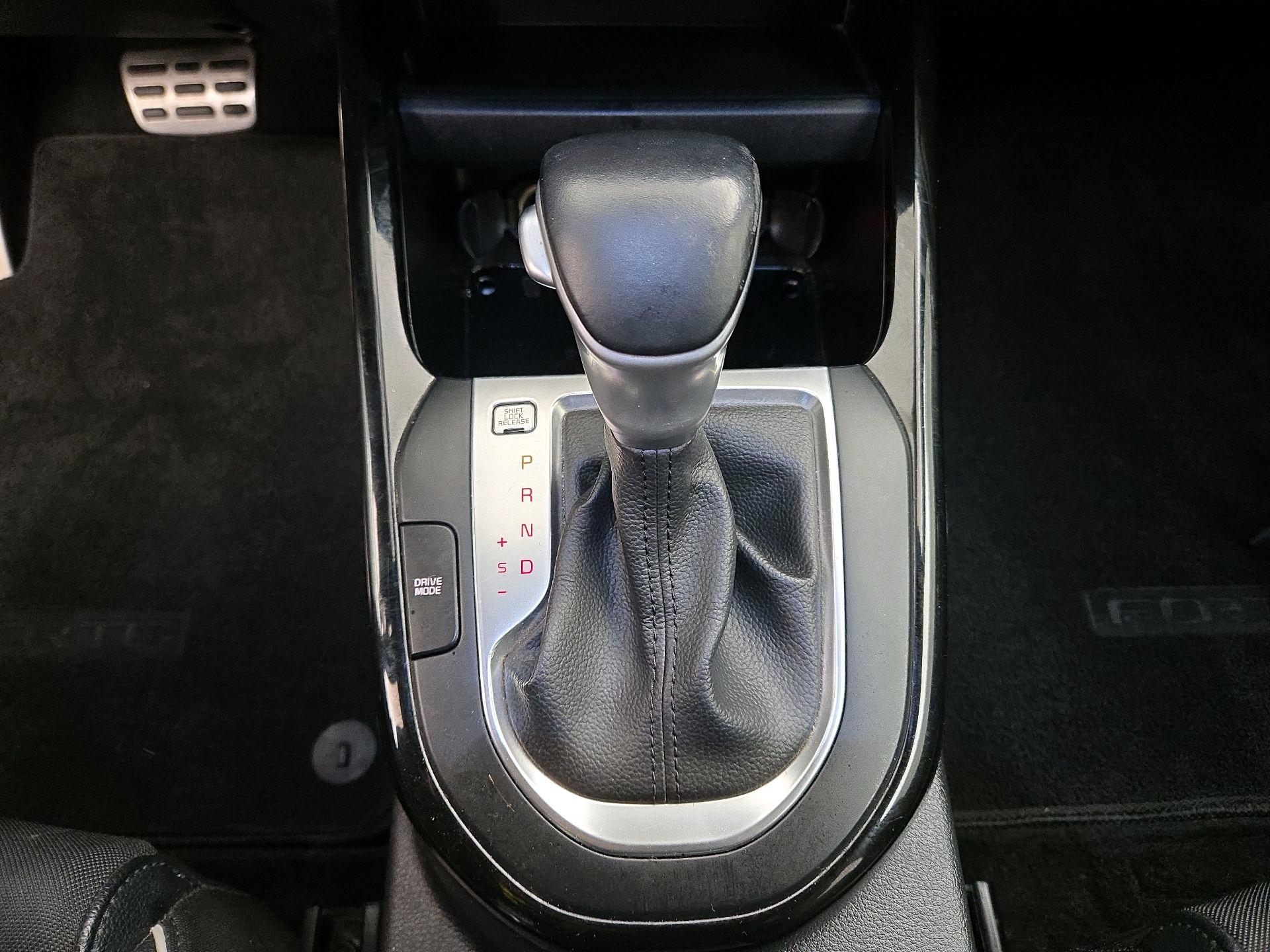 Thumbnail: 2021 Kia Forte - 17