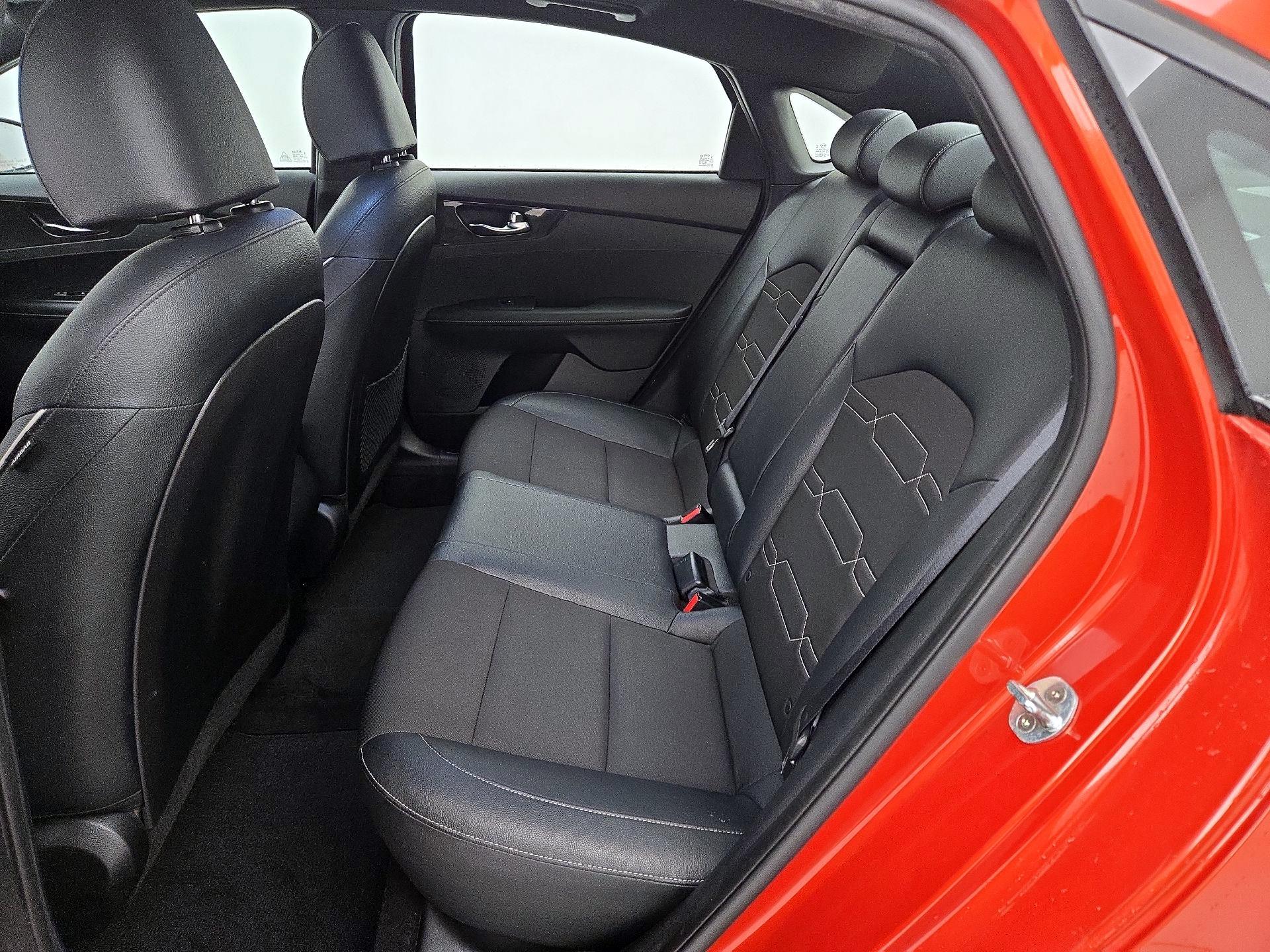 Thumbnail: 2021 Kia Forte - 20