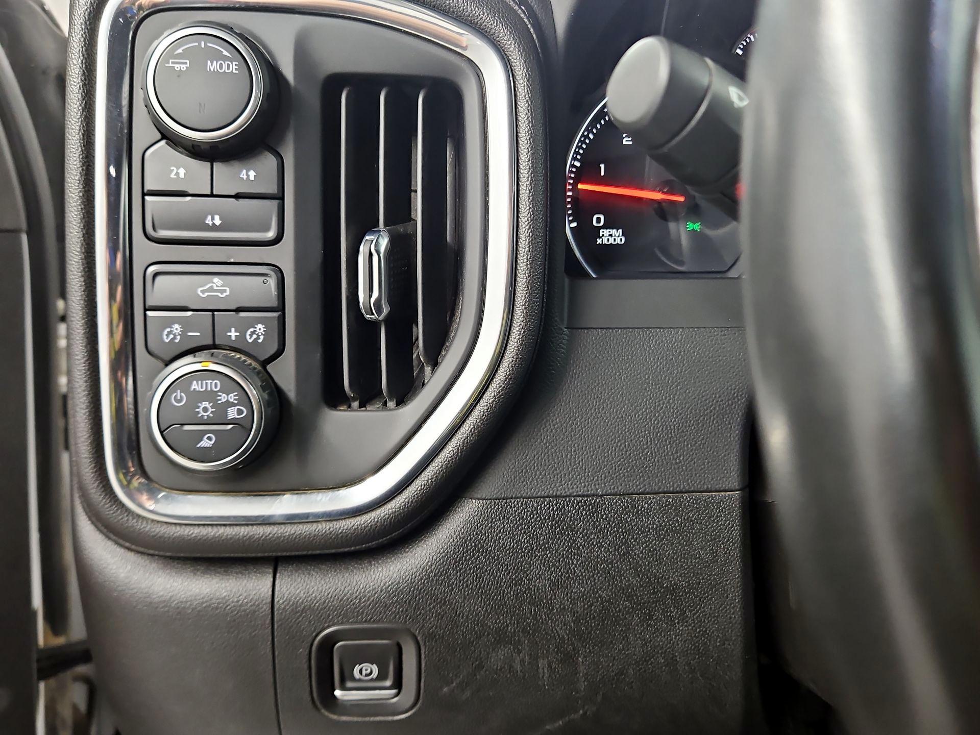 Thumbnail: 2023 Chevrolet Silverado 2500 - 13