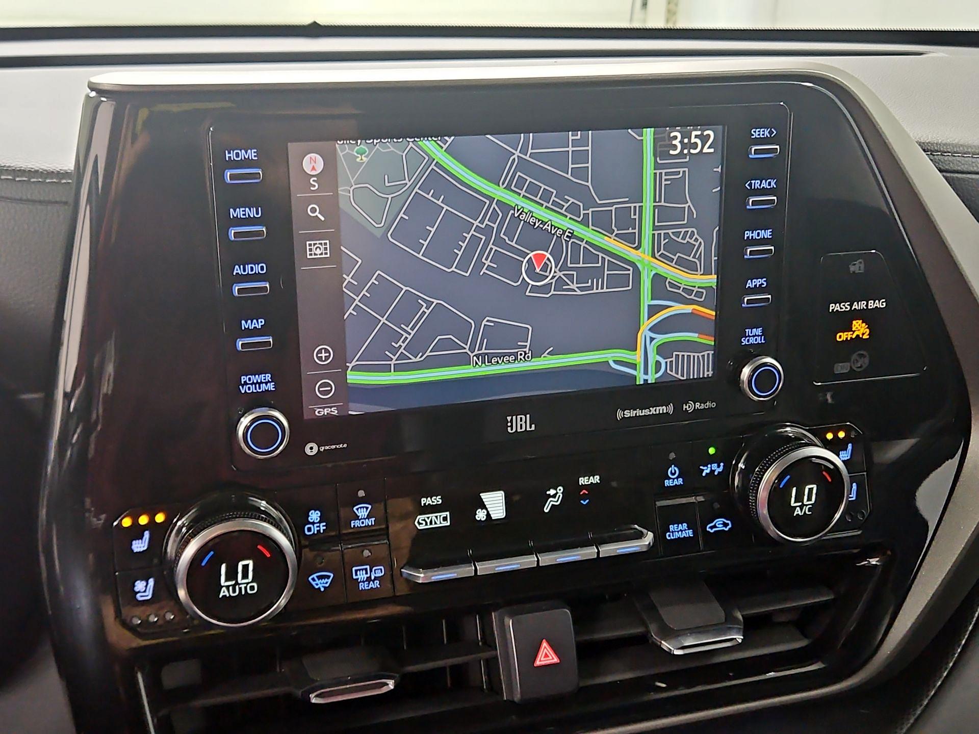 Thumbnail: 2022 Toyota Highlander - 14