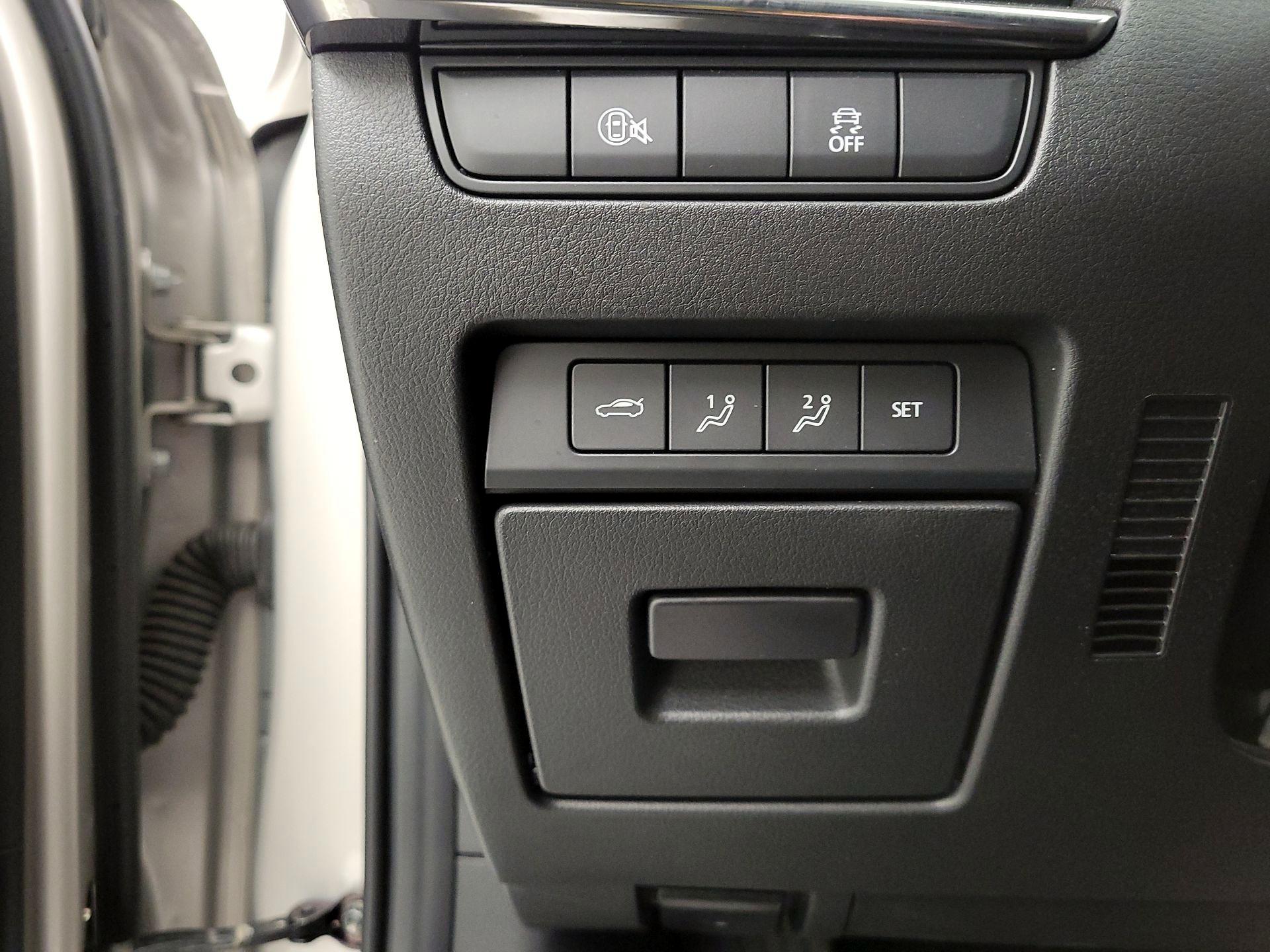 Thumbnail: 2025 Mazda Mazda3 - 13