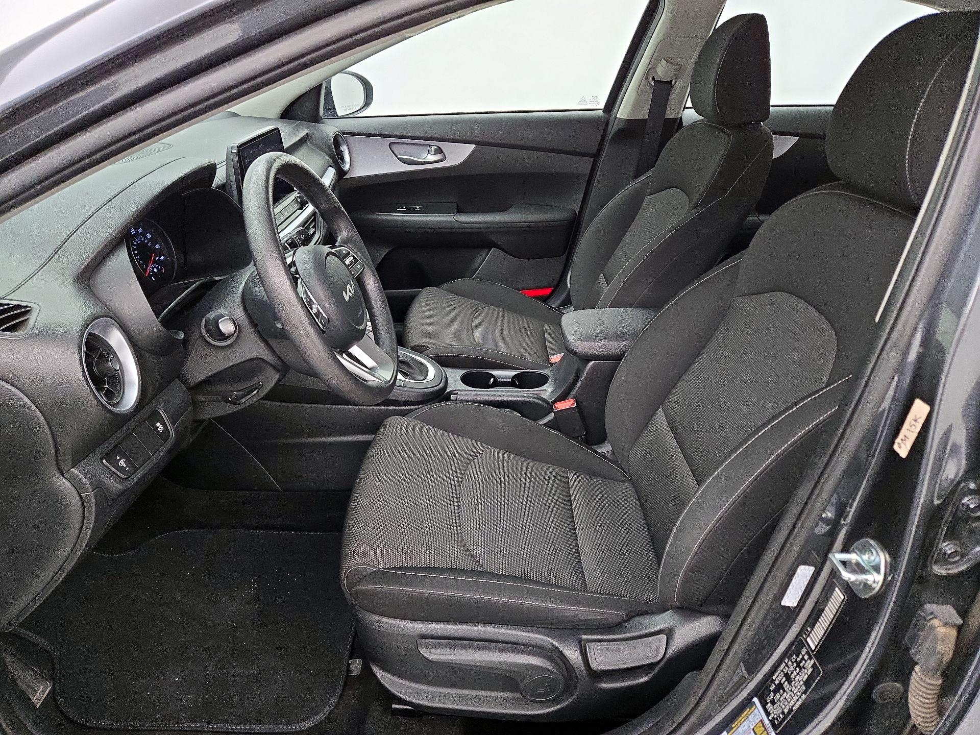 Thumbnail: 2024 Kia Forte - 11