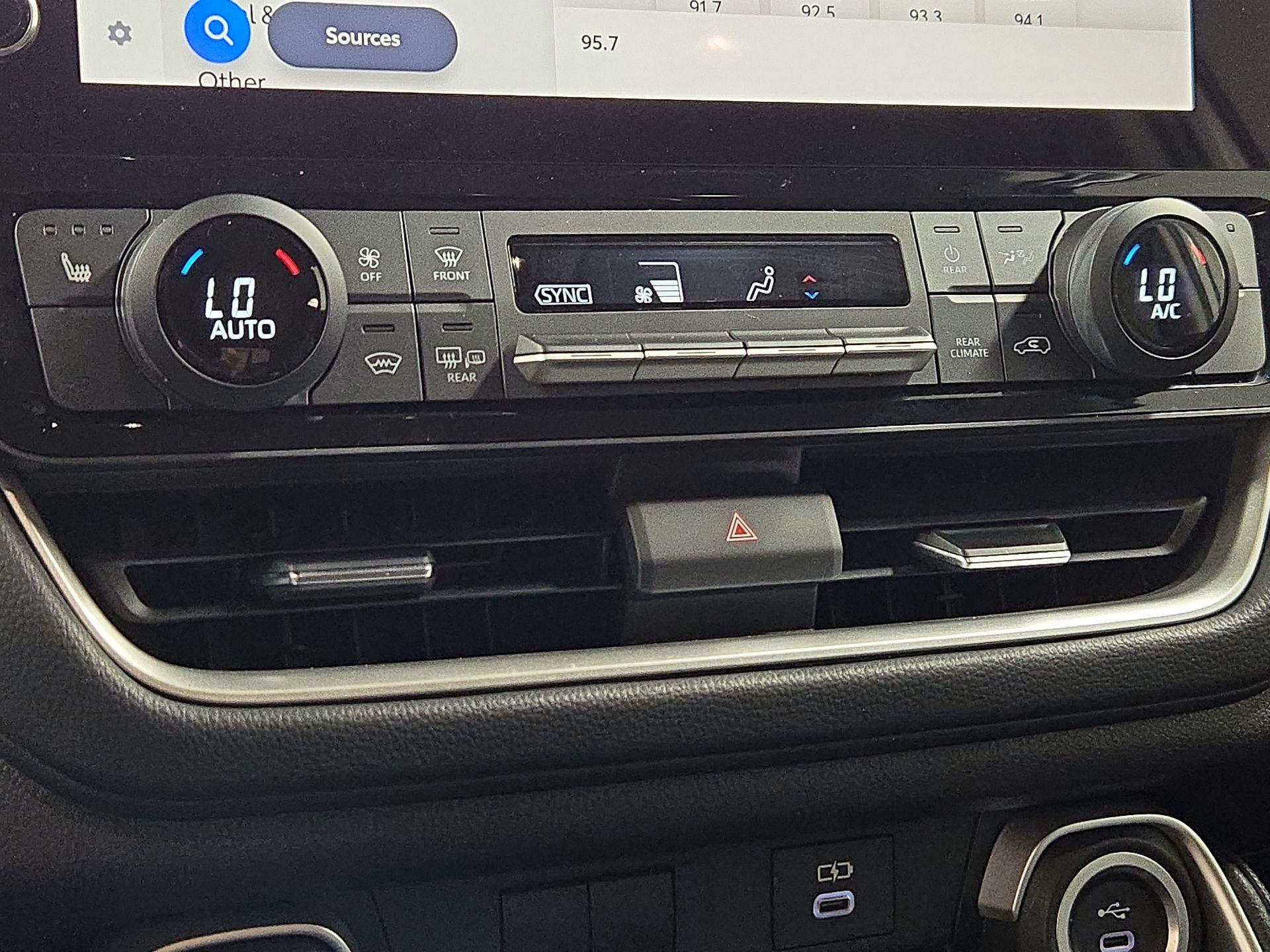 Thumbnail: 2025 Toyota Grand Highlander - 16