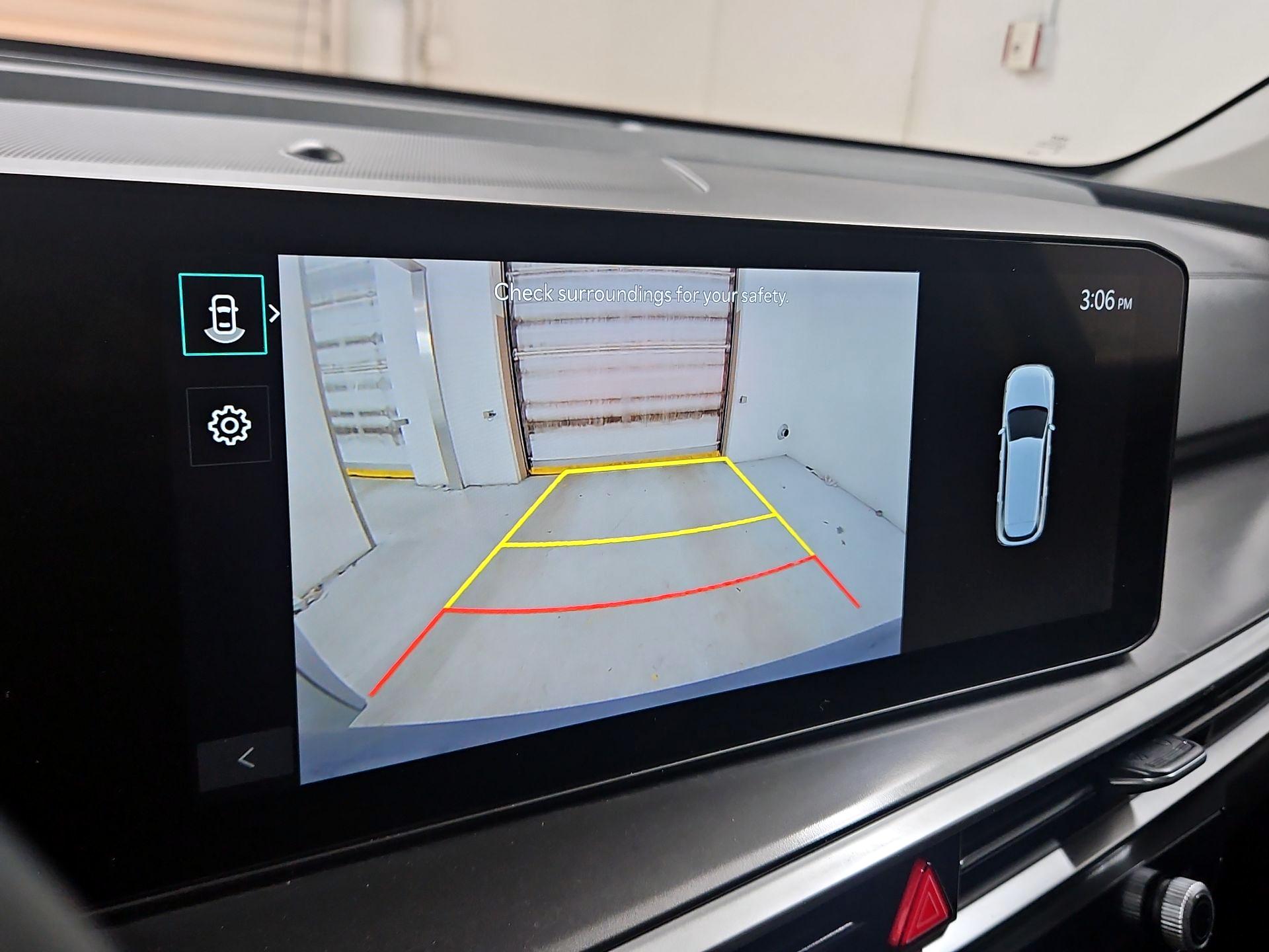 Thumbnail: 2024 Kia Sorento - 15