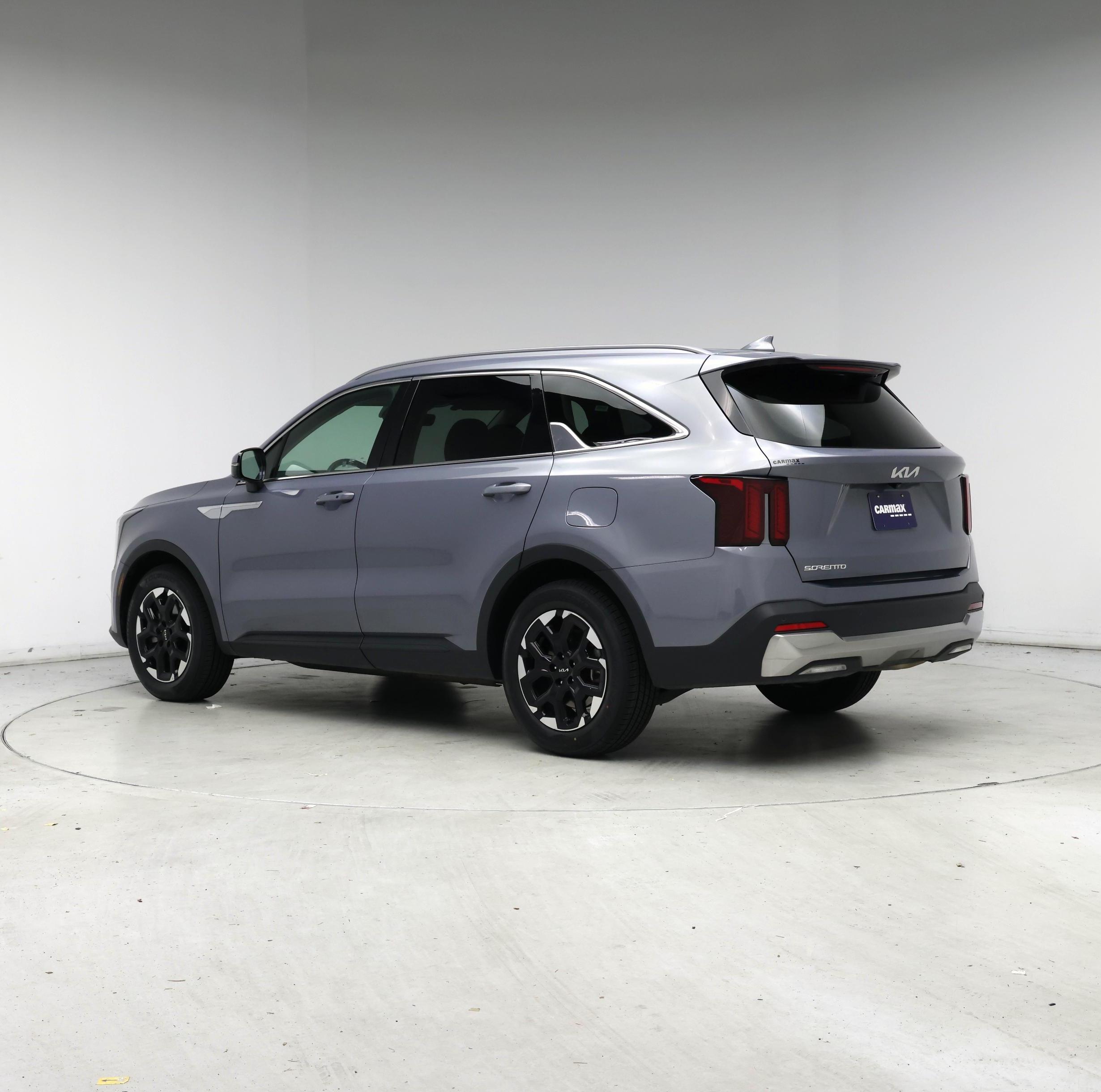 Thumbnail: 2024 Kia Sorento - 2