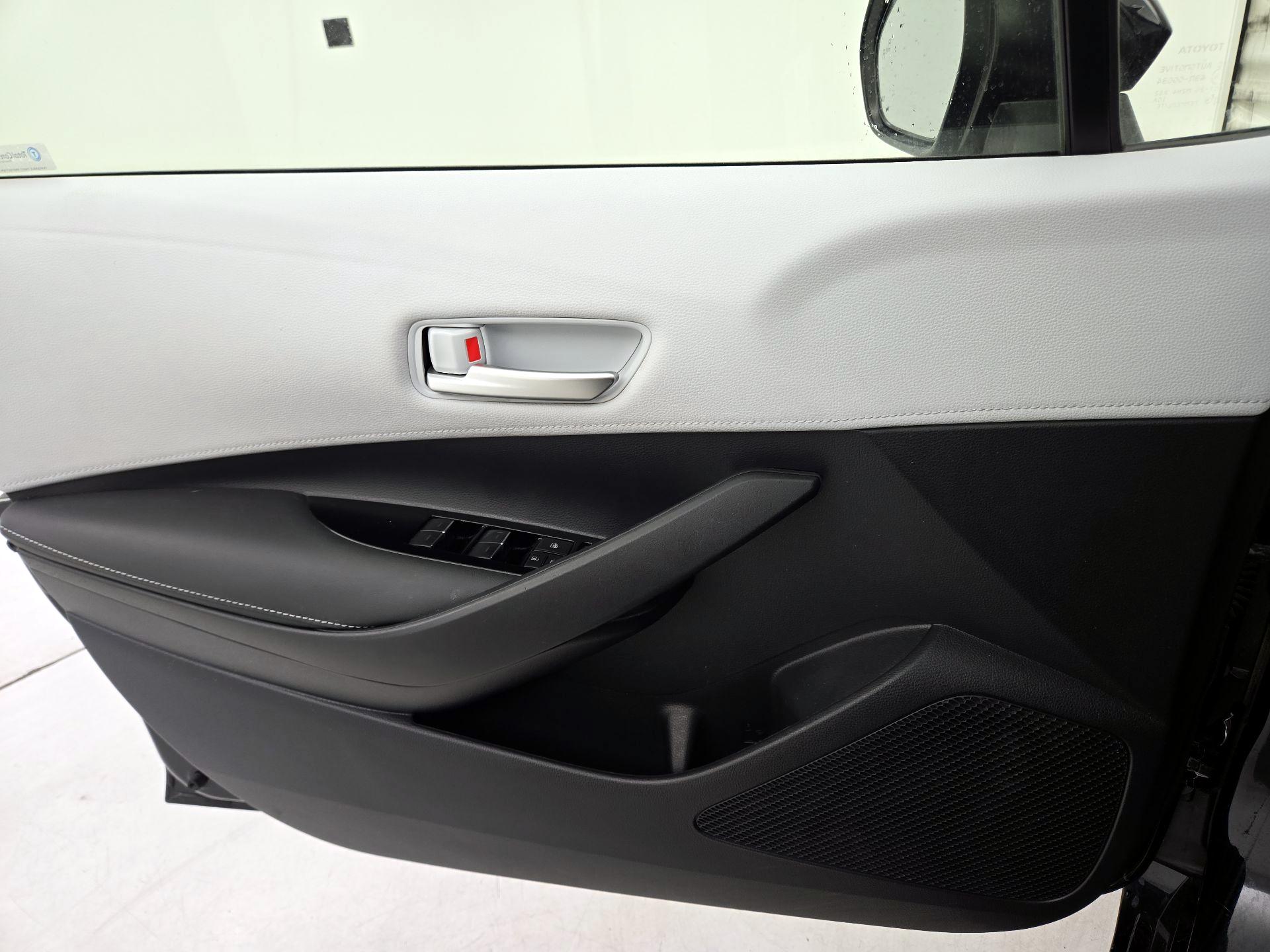 Thumbnail: 2022 Toyota Corolla - 12