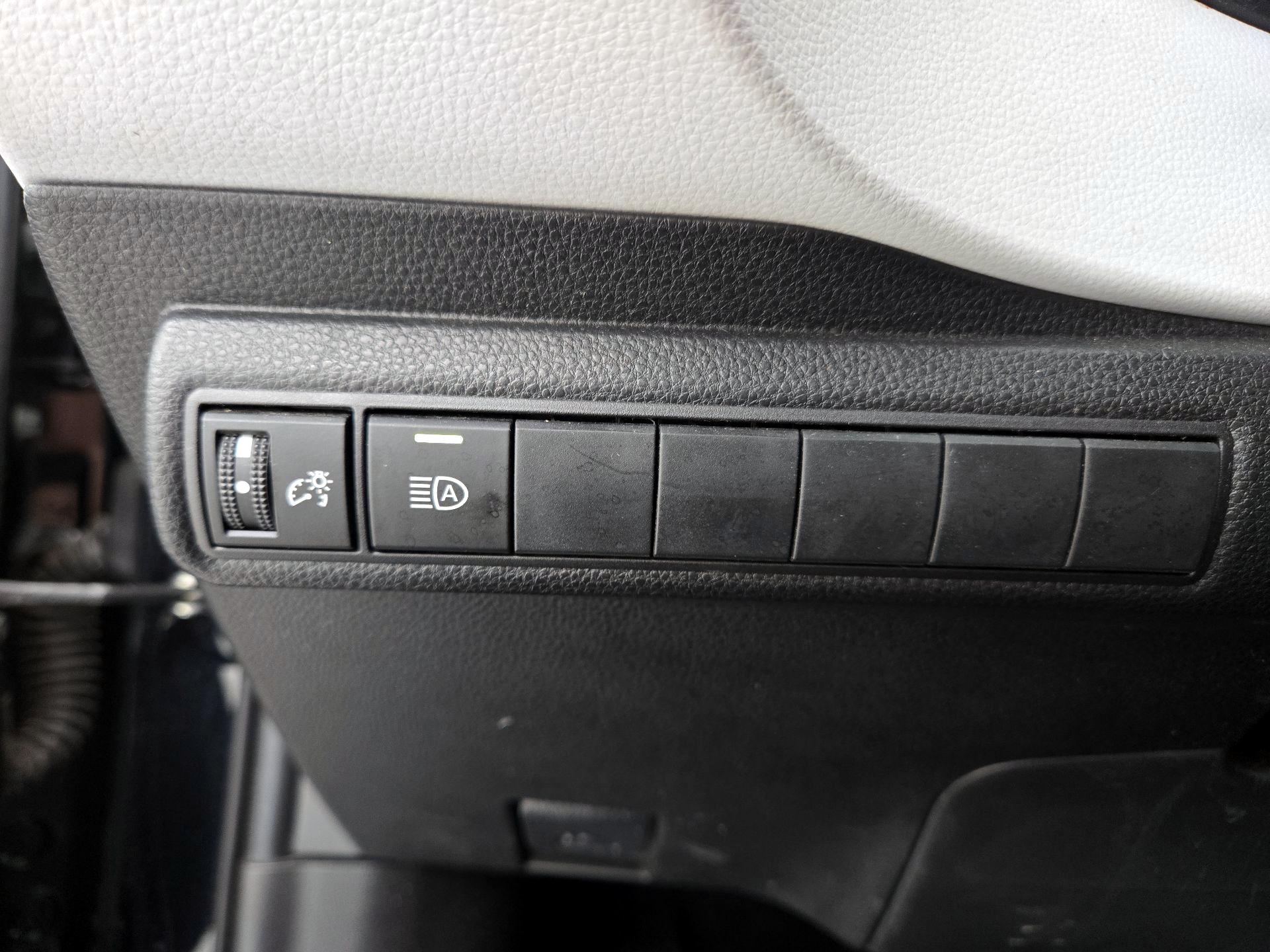 Thumbnail: 2022 Toyota Corolla - 13