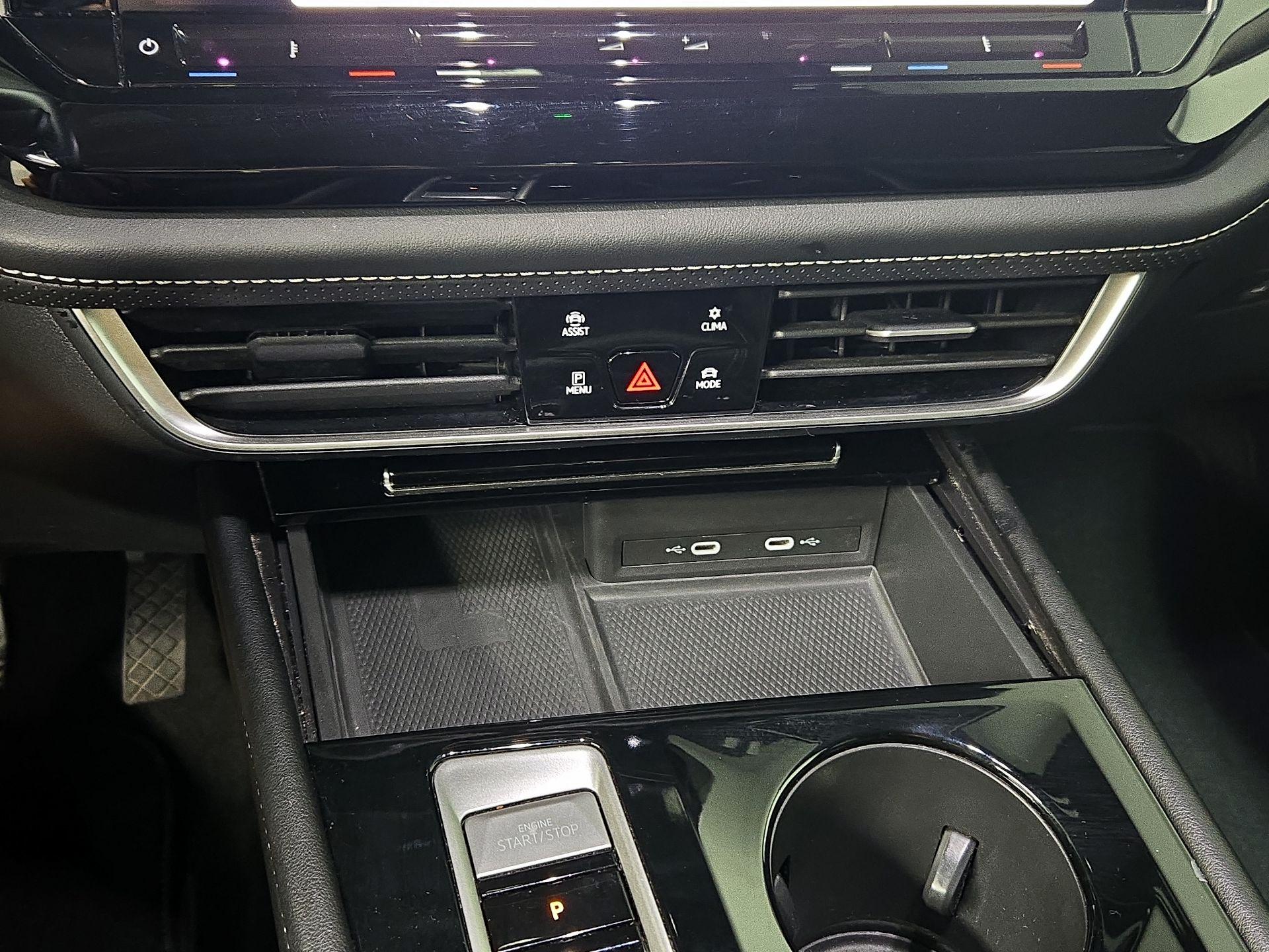 Thumbnail: 2024 Volkswagen Atlas - 18