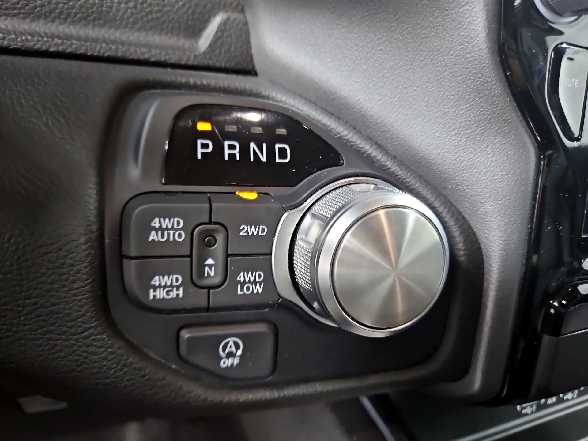 Thumbnail: 2025 RAM 1500 - 18