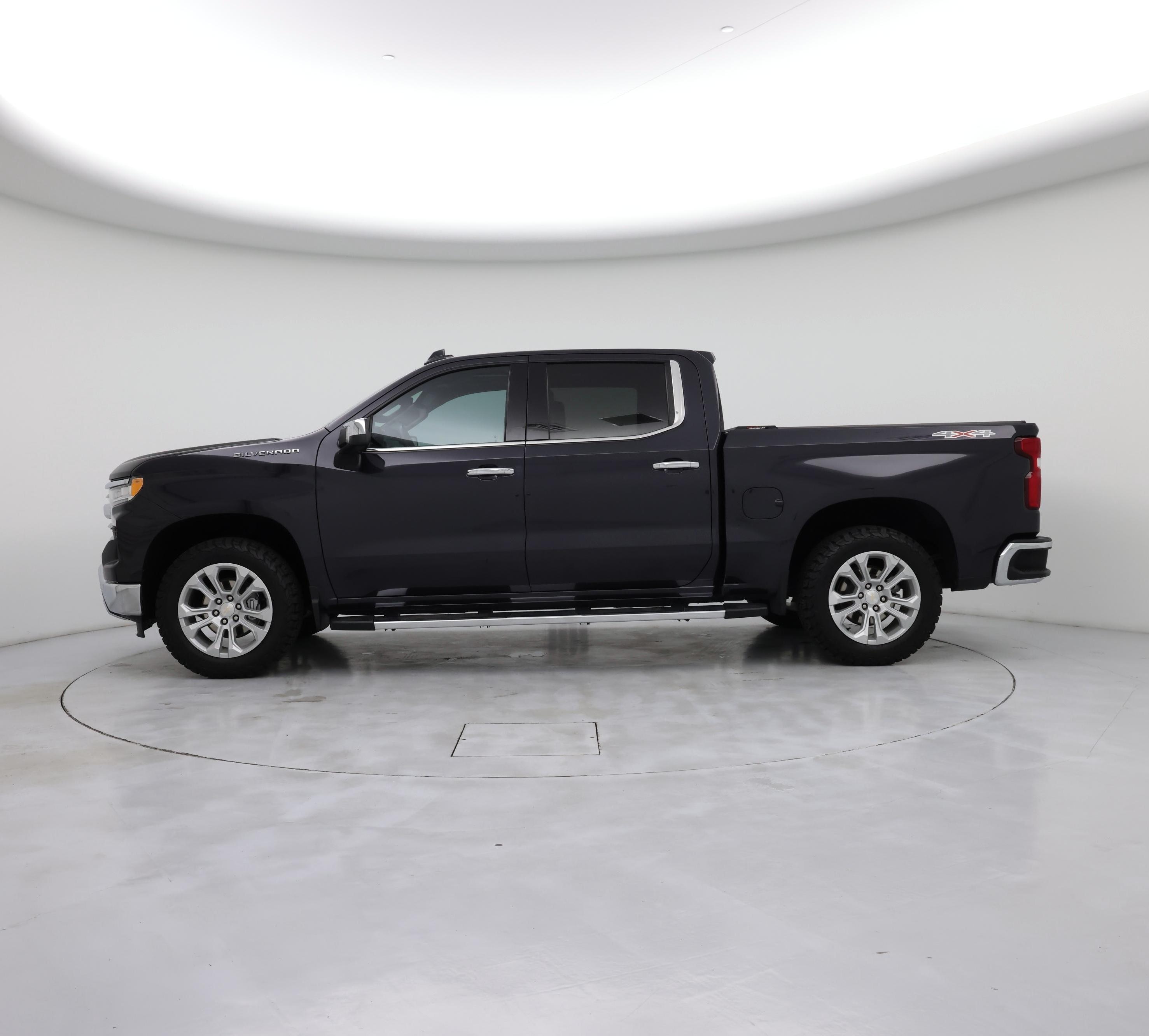 Thumbnail: 2023 Chevrolet Silverado 1500 - 3