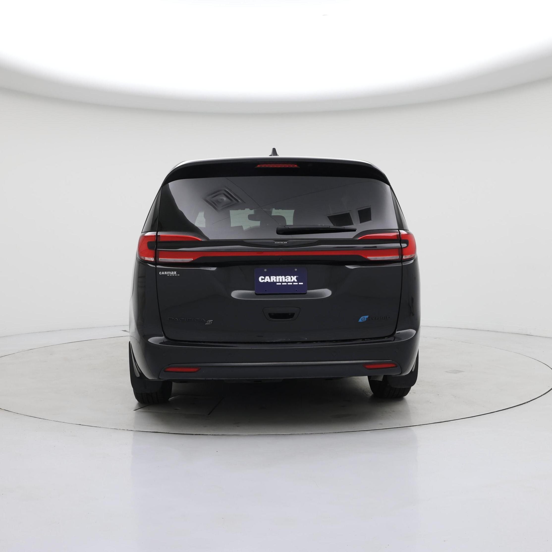 Thumbnail: 2023 Chrysler Pacifica - 6