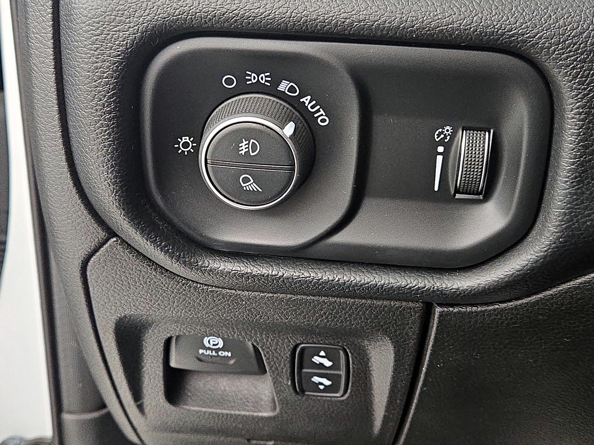 Thumbnail: 2020 RAM 1500 - 13