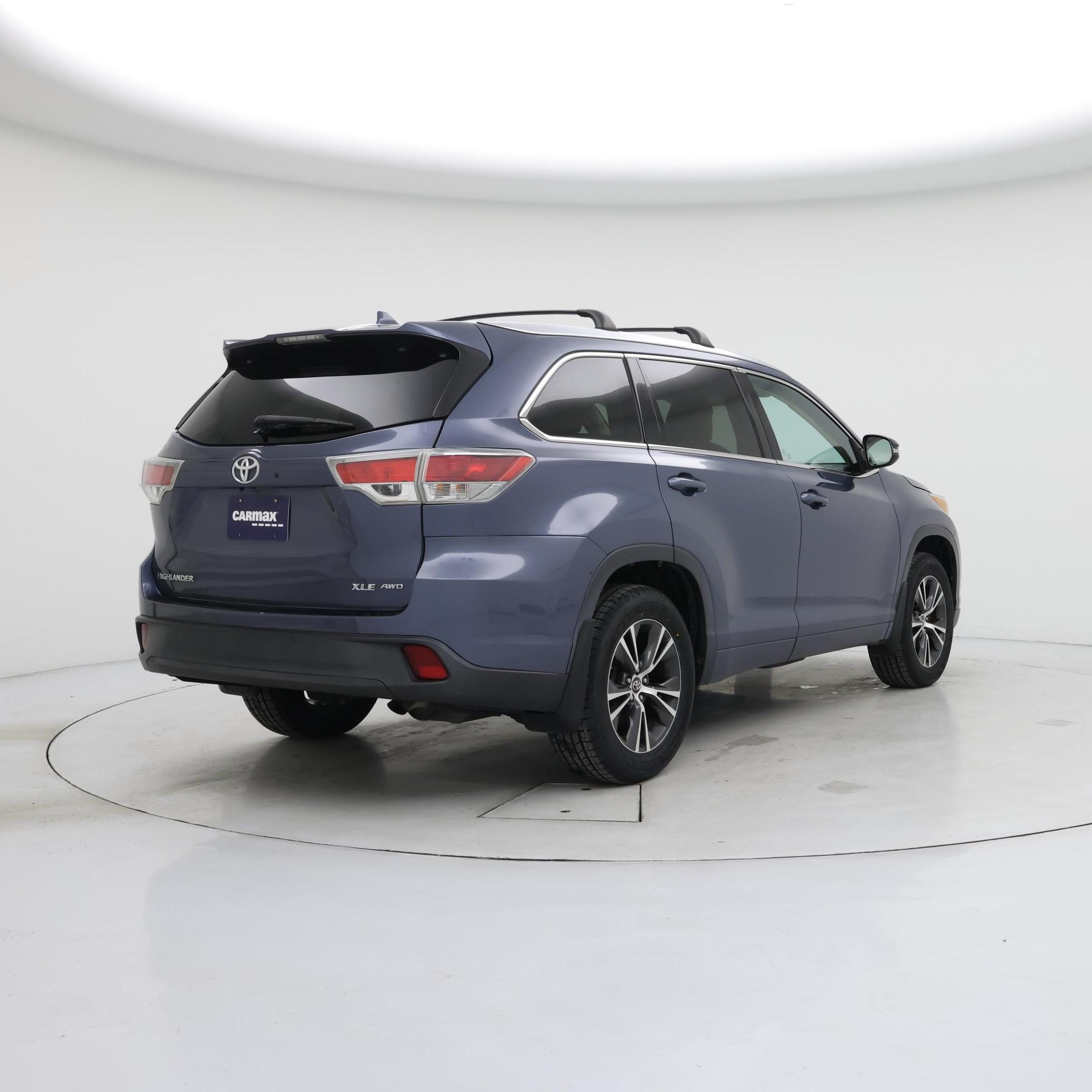 Thumbnail: 2016 Toyota Highlander - 8