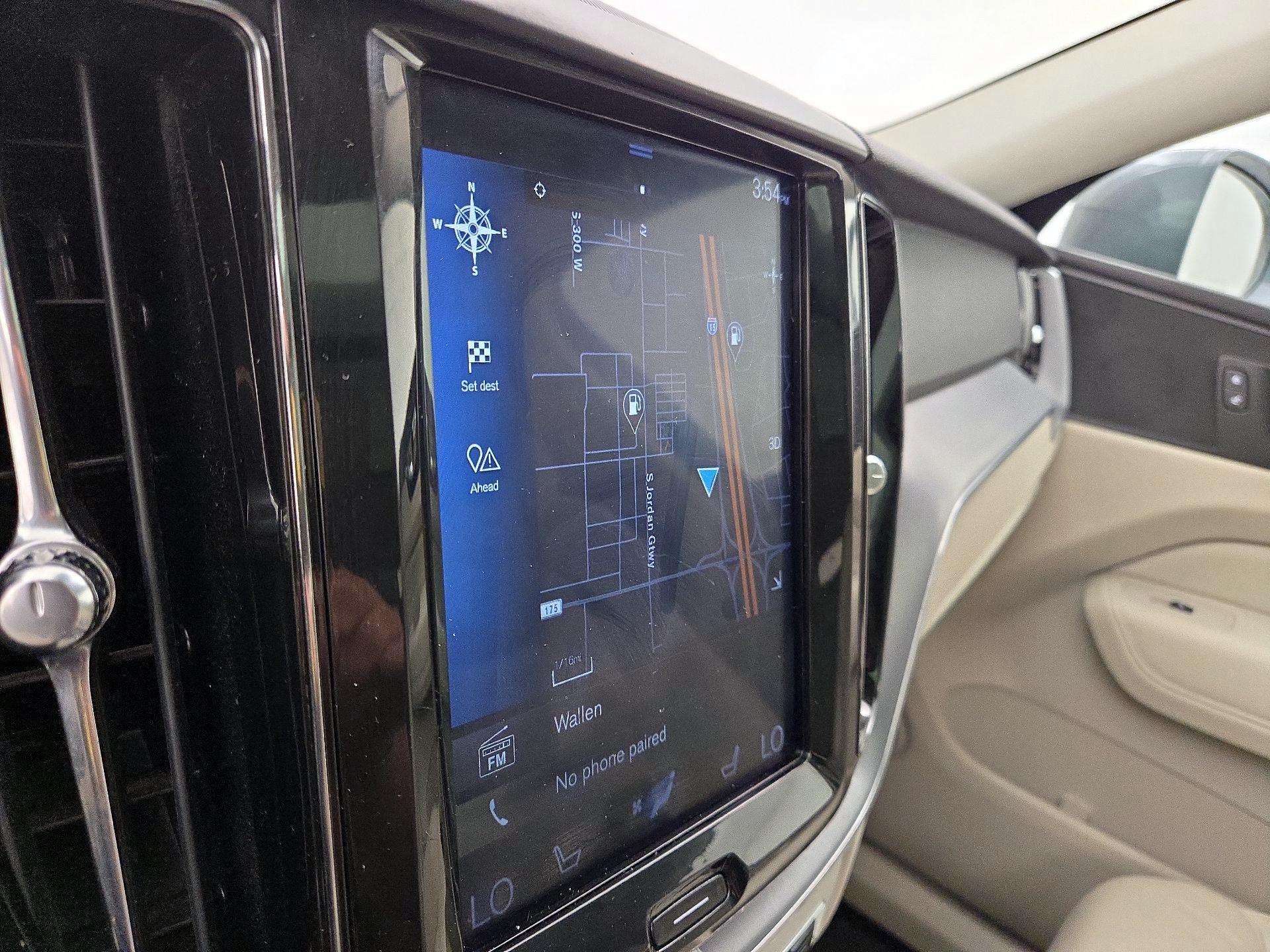 Thumbnail: 2019 Volvo XC60 - 14