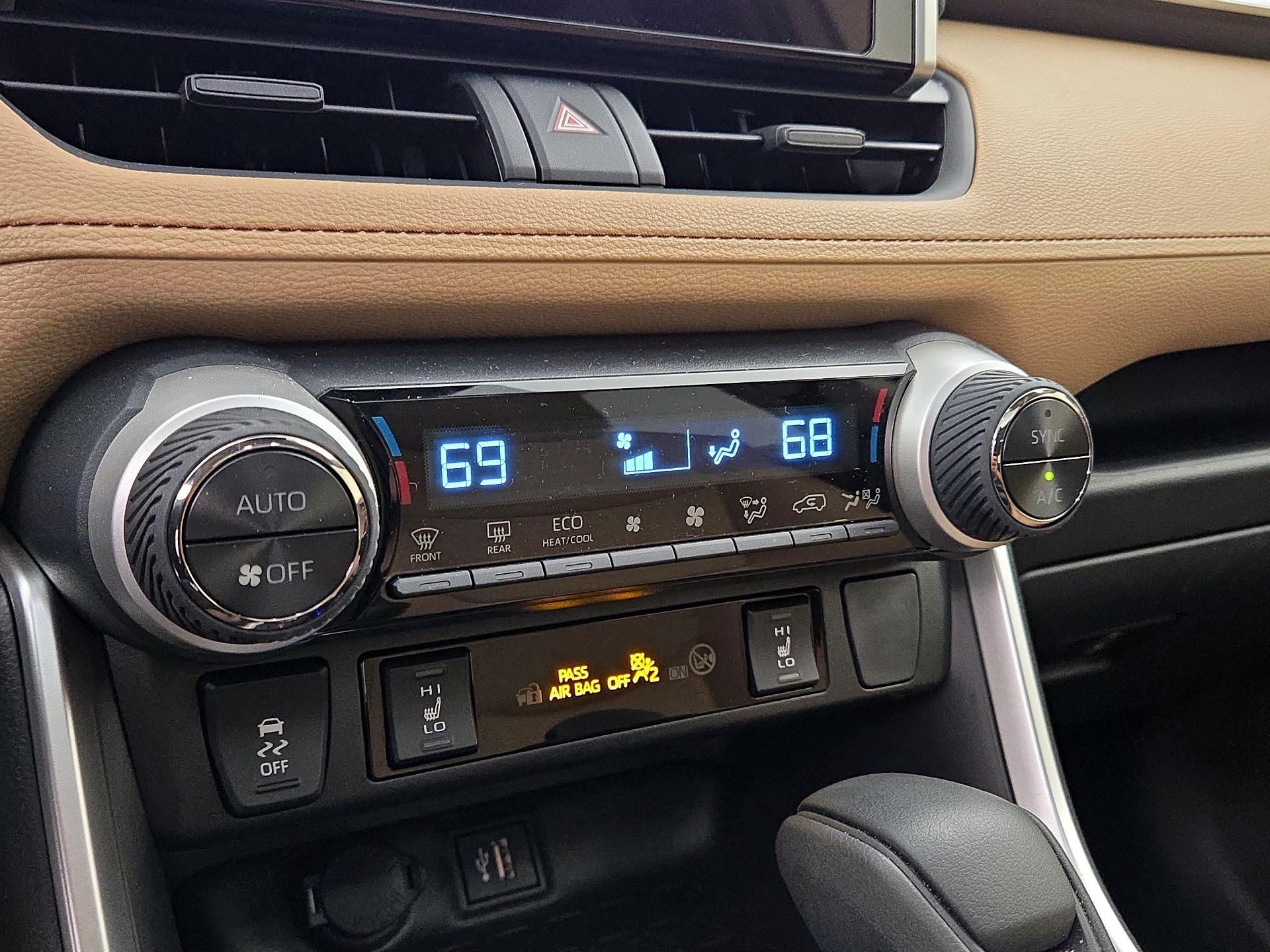 Thumbnail: 2025 Toyota RAV4 - 16