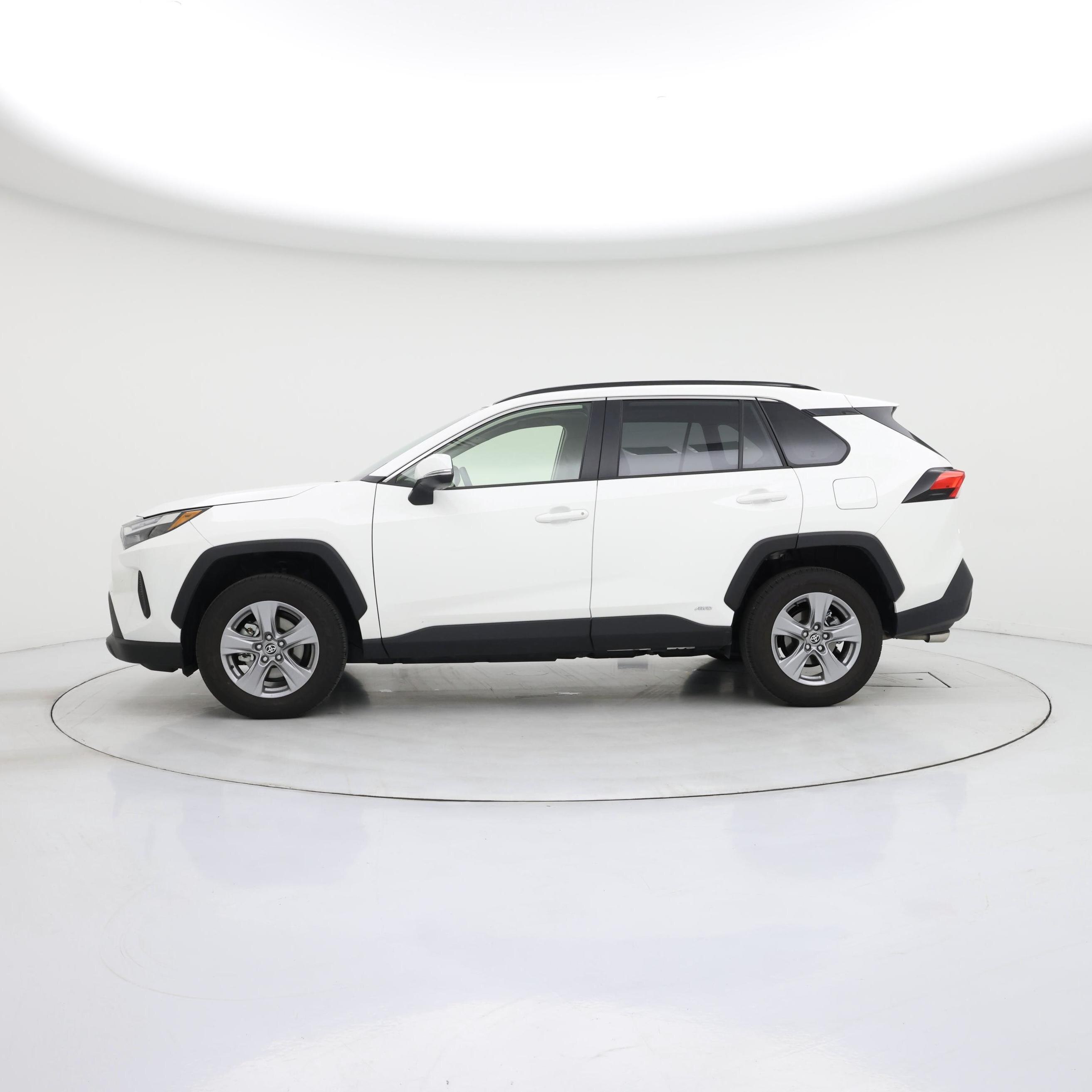 Thumbnail: 2025 Toyota RAV4 - 3