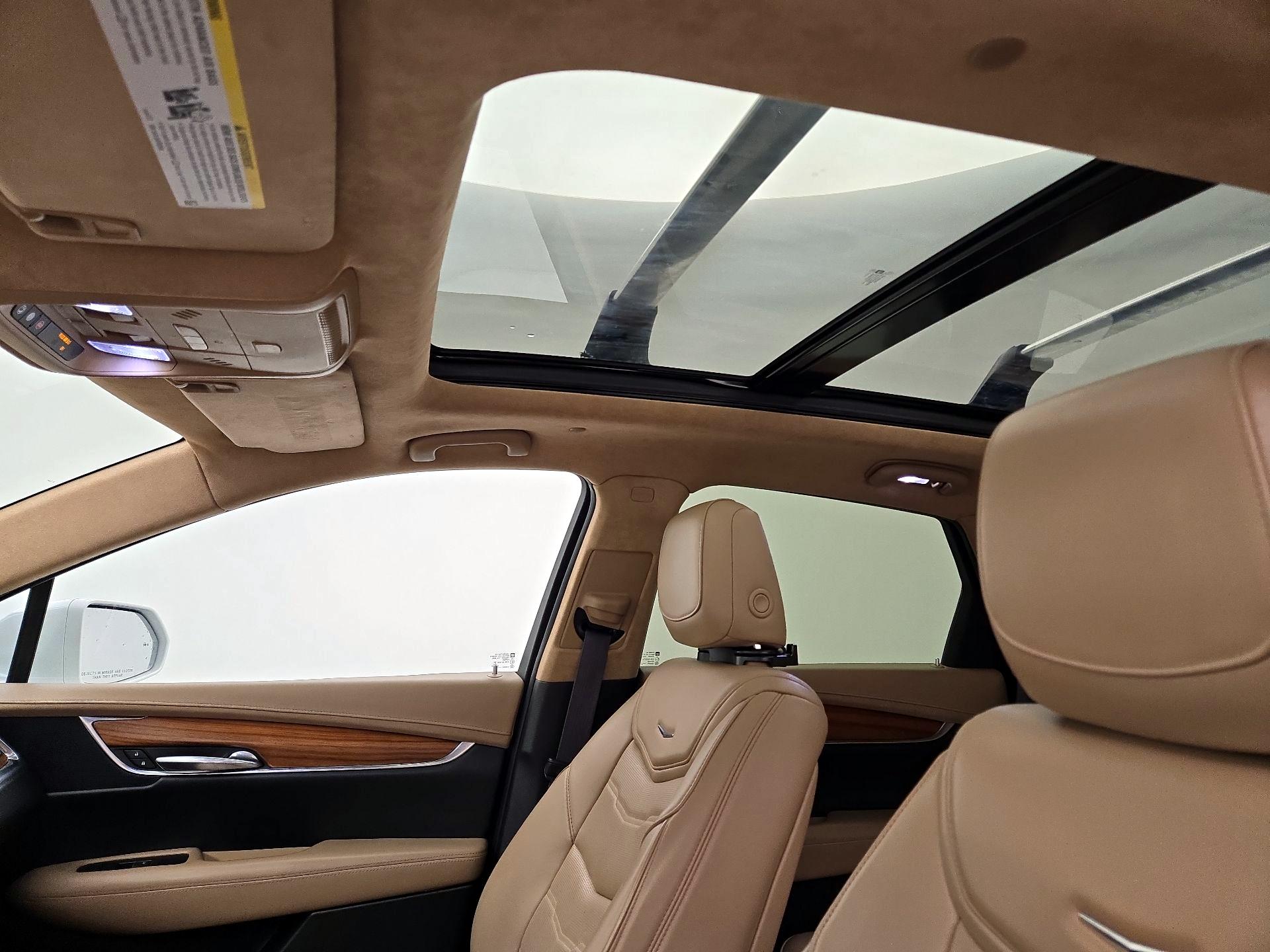Thumbnail: 2017 Cadillac XT5 - 20