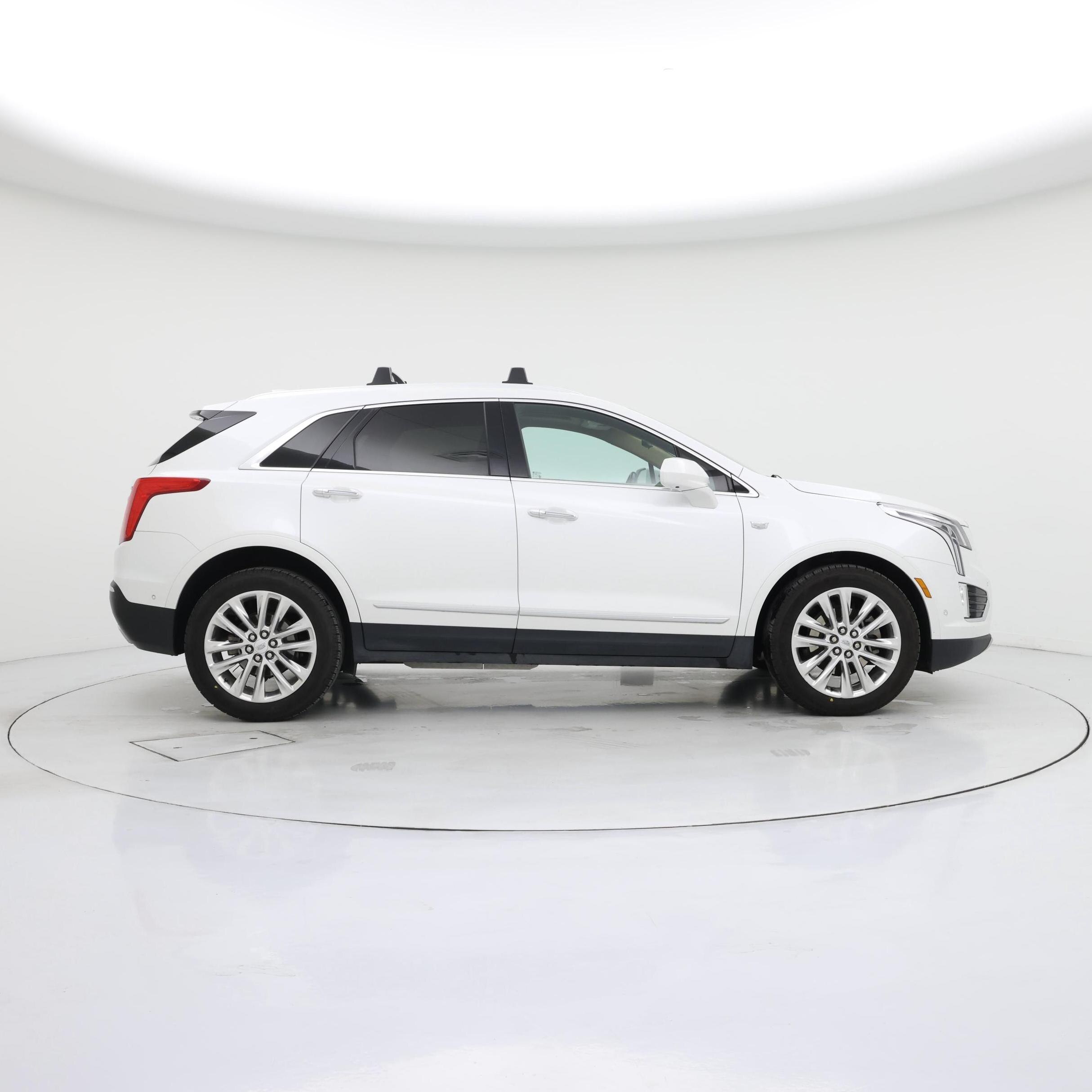 Thumbnail: 2017 Cadillac XT5 - 7