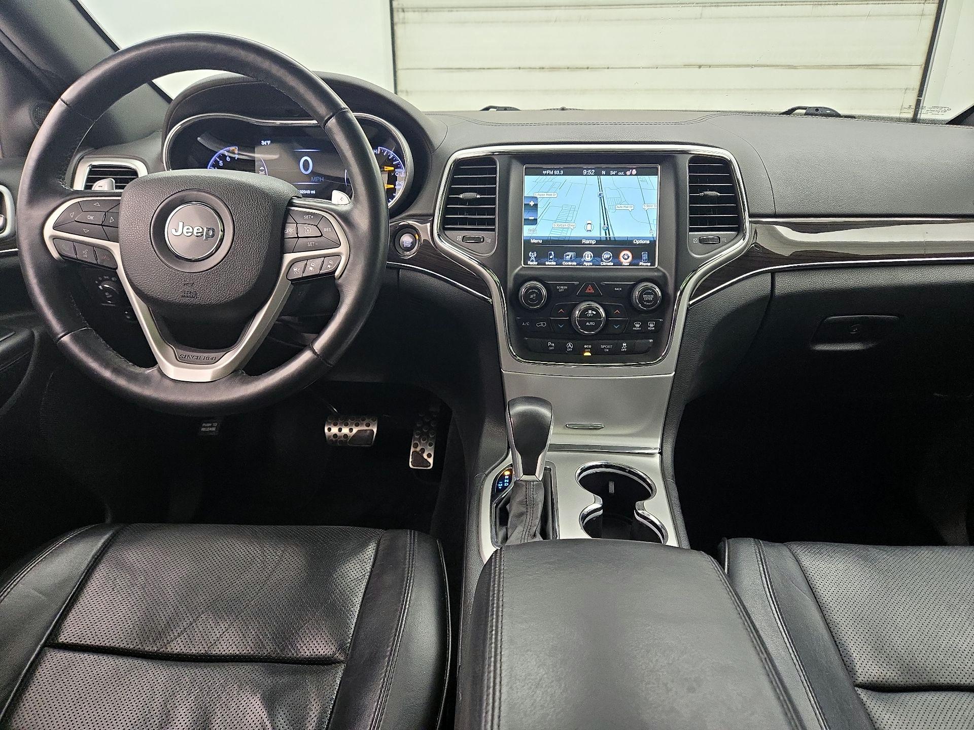 Thumbnail: 2016 Jeep Grand Cherokee - 9