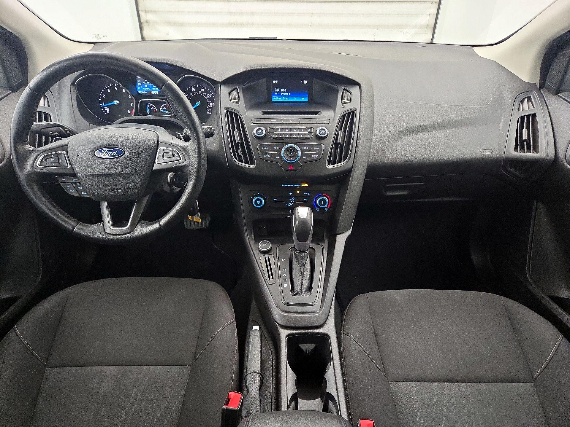 Thumbnail: 2015 Ford Focus - 9