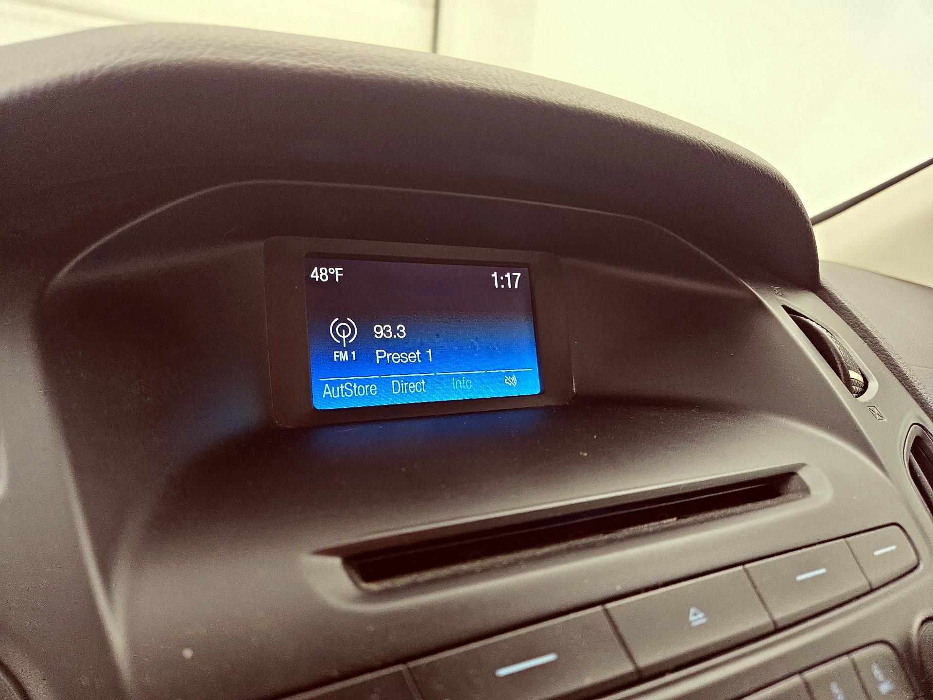 Thumbnail: 2015 Ford Focus - 15