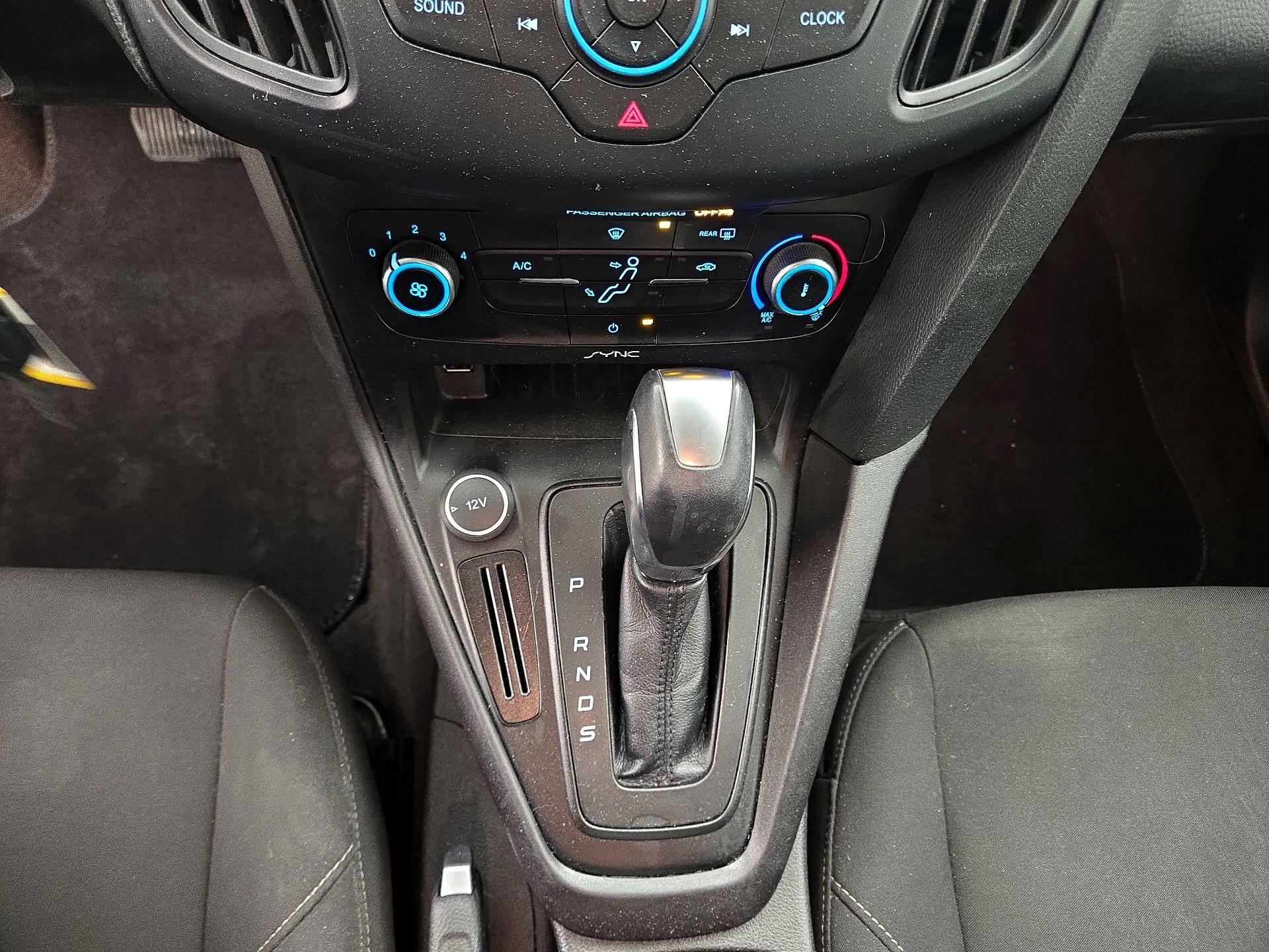 Thumbnail: 2015 Ford Focus - 17