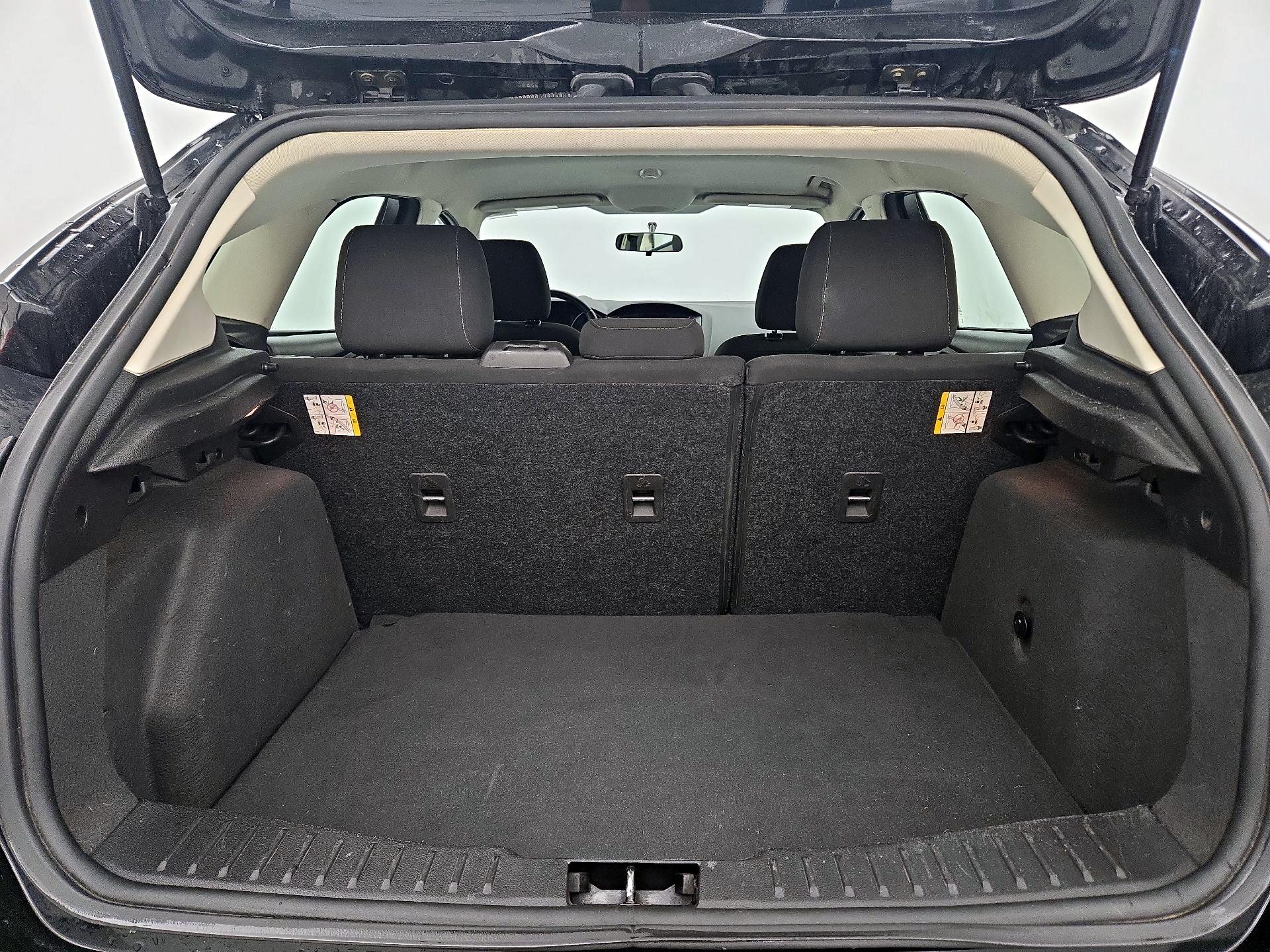 Thumbnail: 2015 Ford Focus - 20