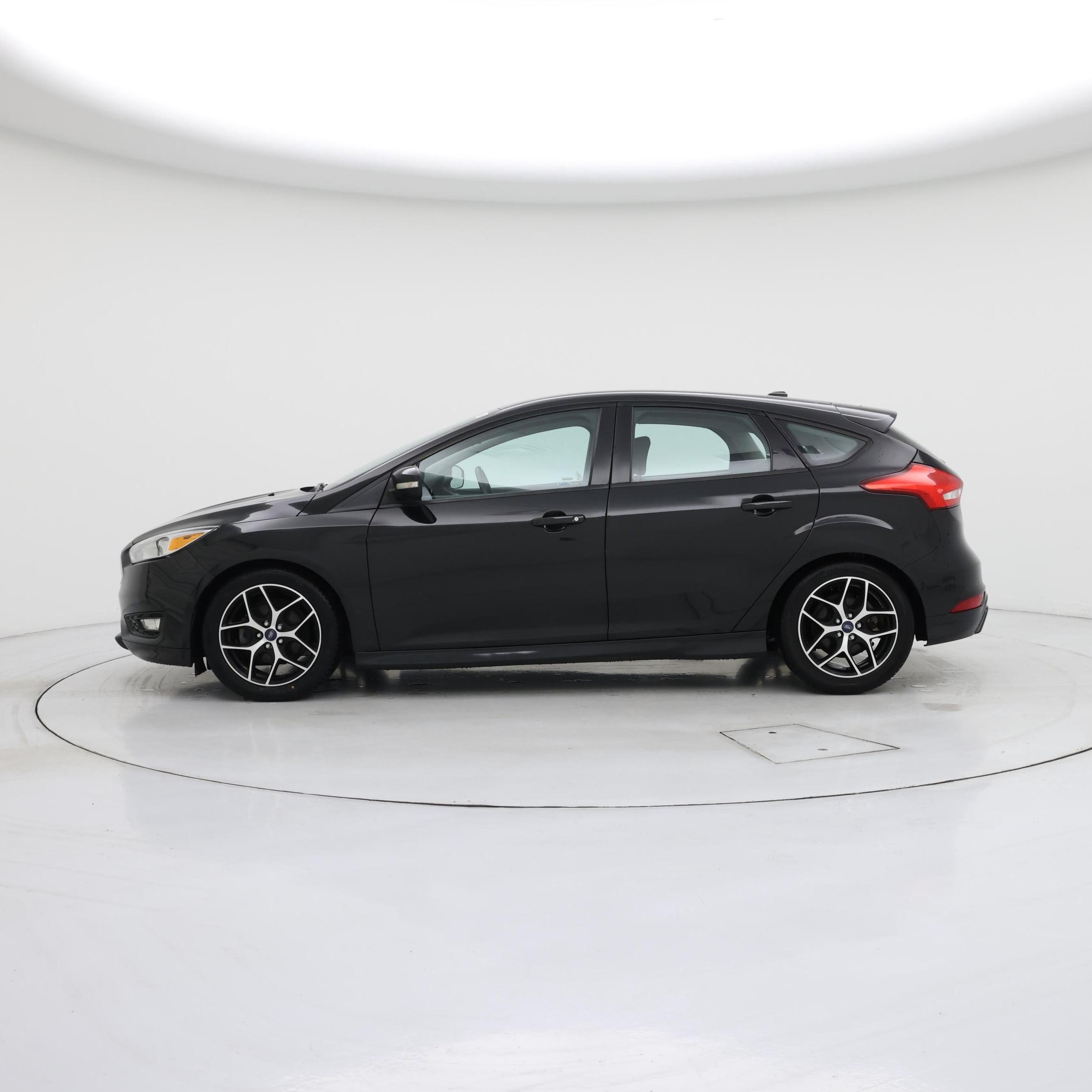Thumbnail: 2015 Ford Focus - 3