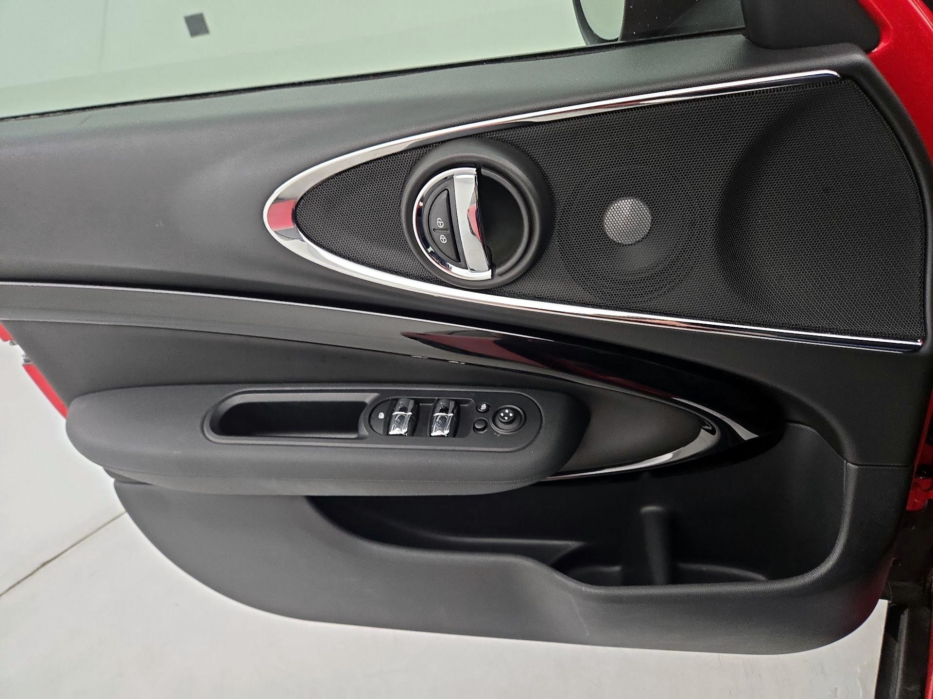 Thumbnail: 2019 MINI Cooper Clubman - 12