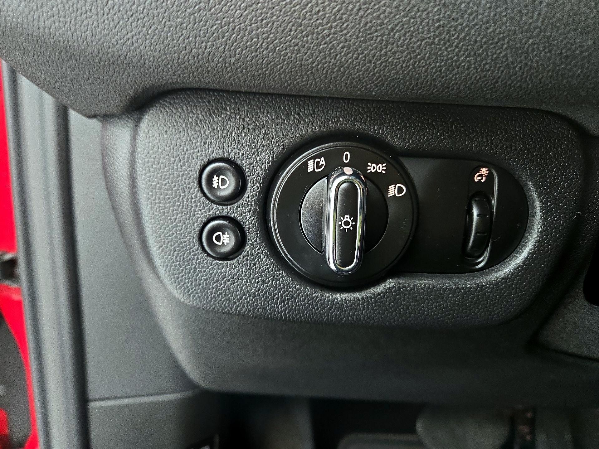 Thumbnail: 2019 MINI Cooper Clubman - 13