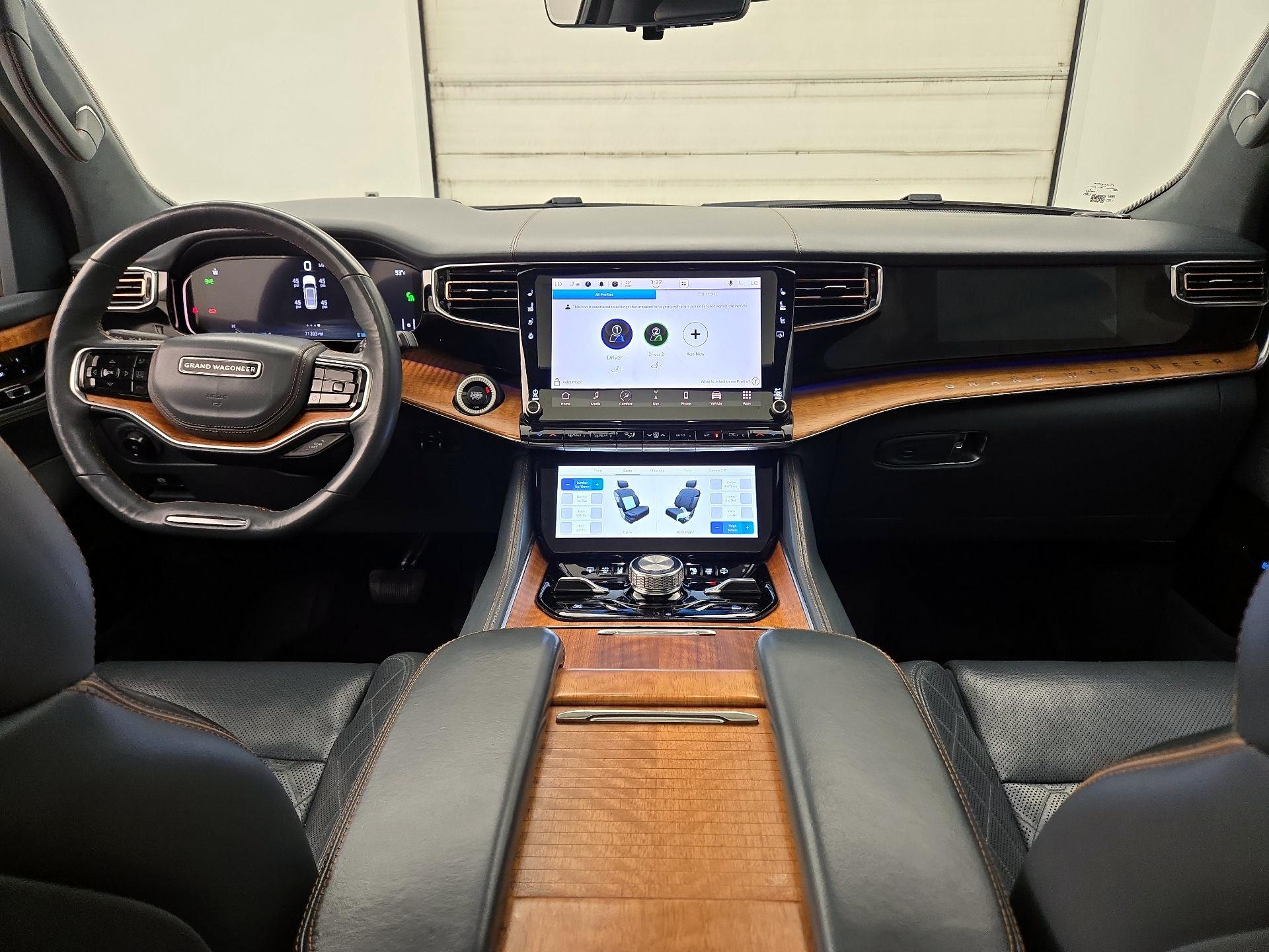 Thumbnail: 2022 Jeep Grand Wagoneer - 9