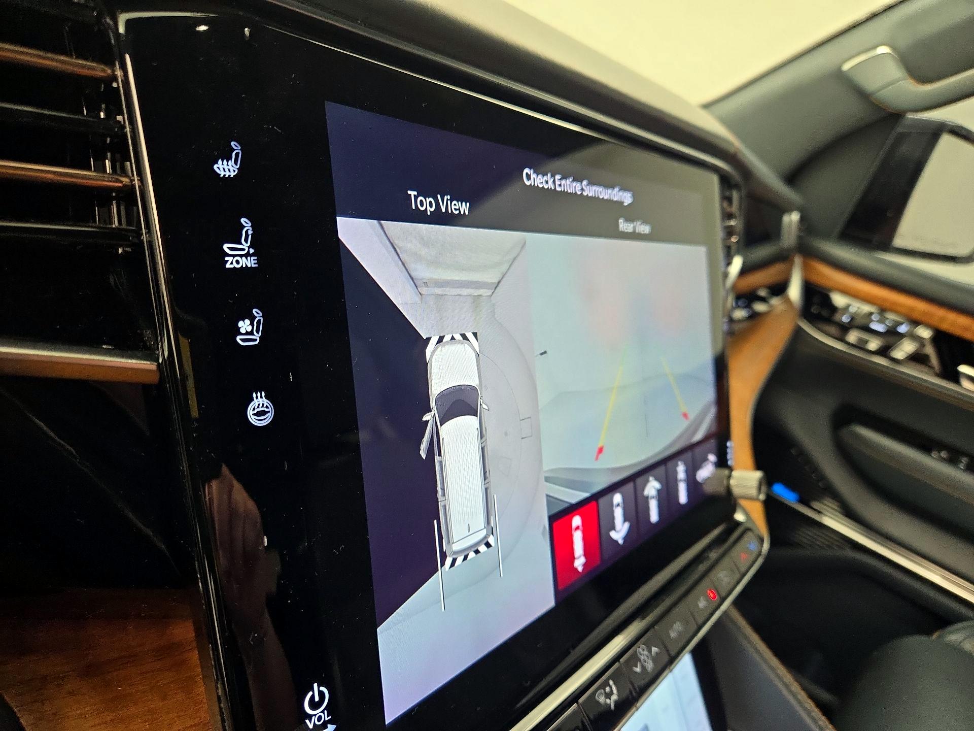 Thumbnail: 2022 Jeep Grand Wagoneer - 15